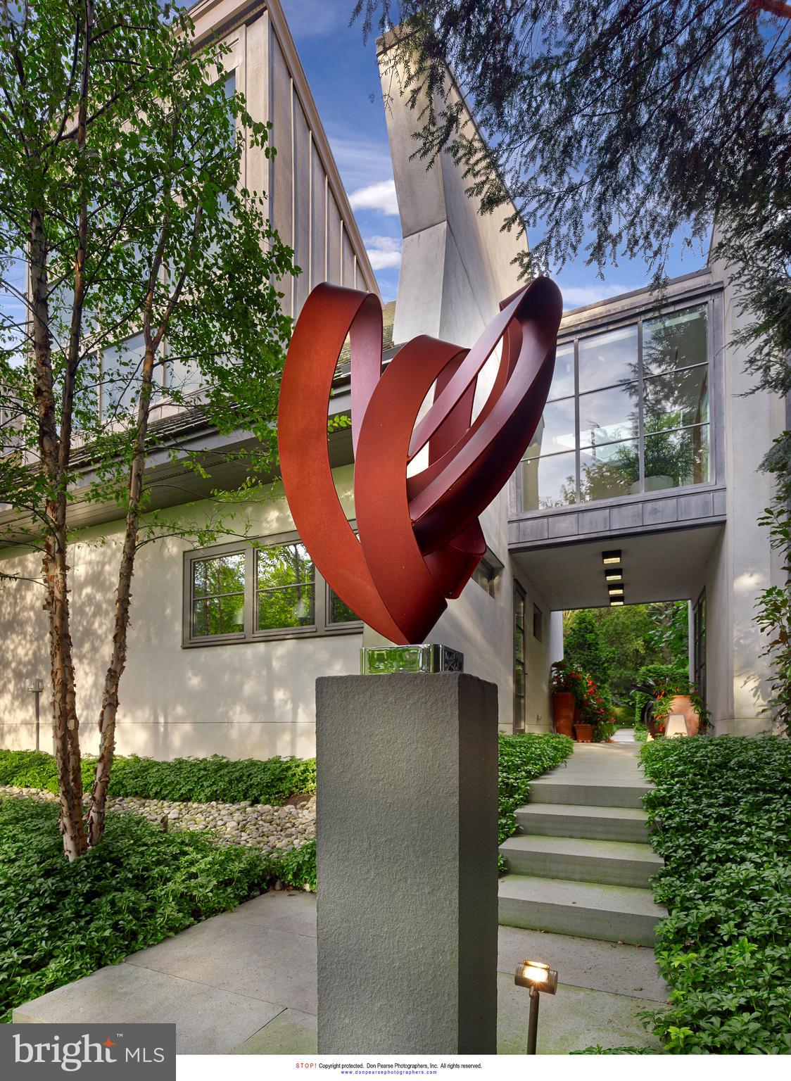 RAVENSCLIFF - Residential