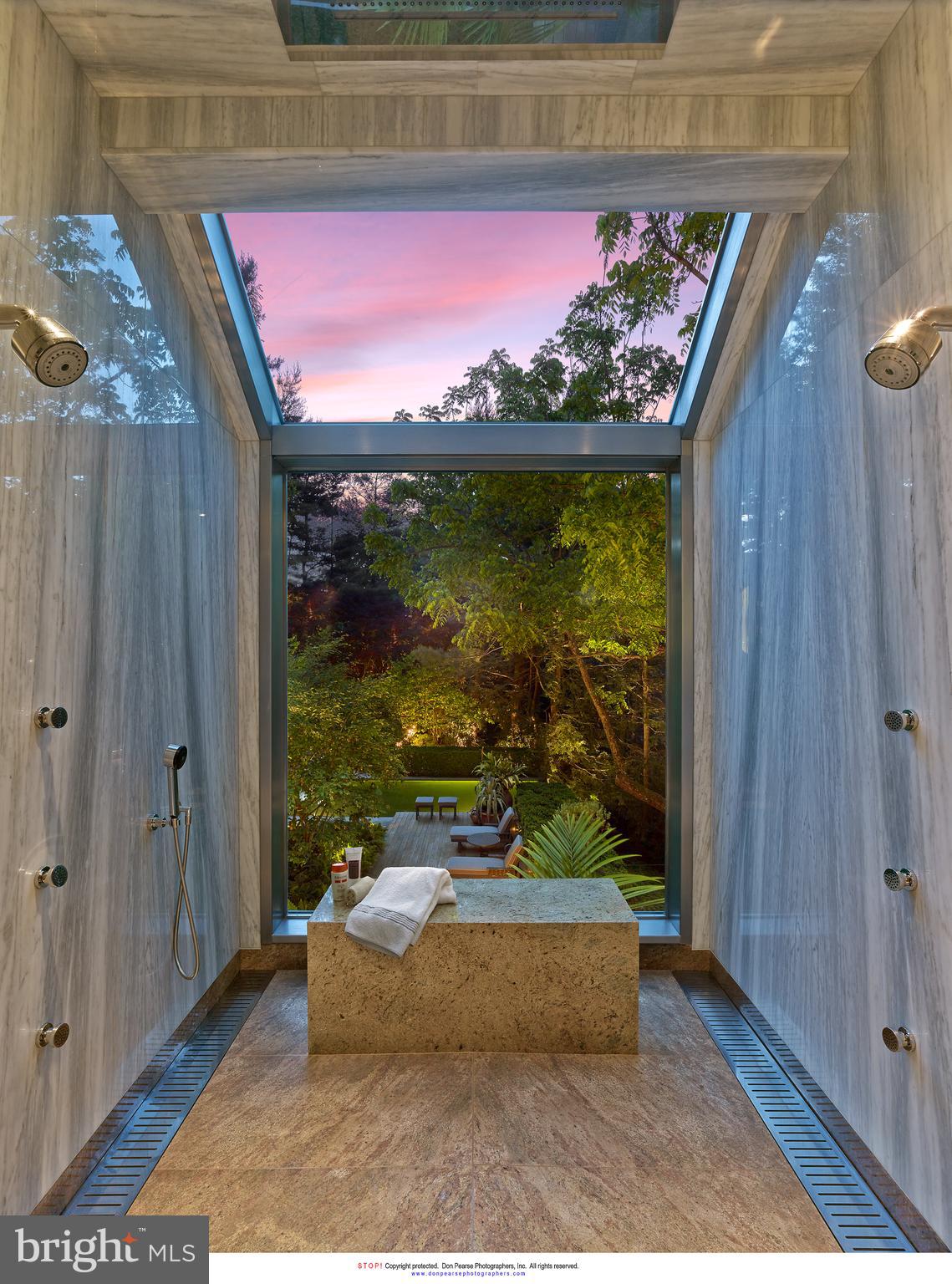 RAVENSCLIFF - Residential