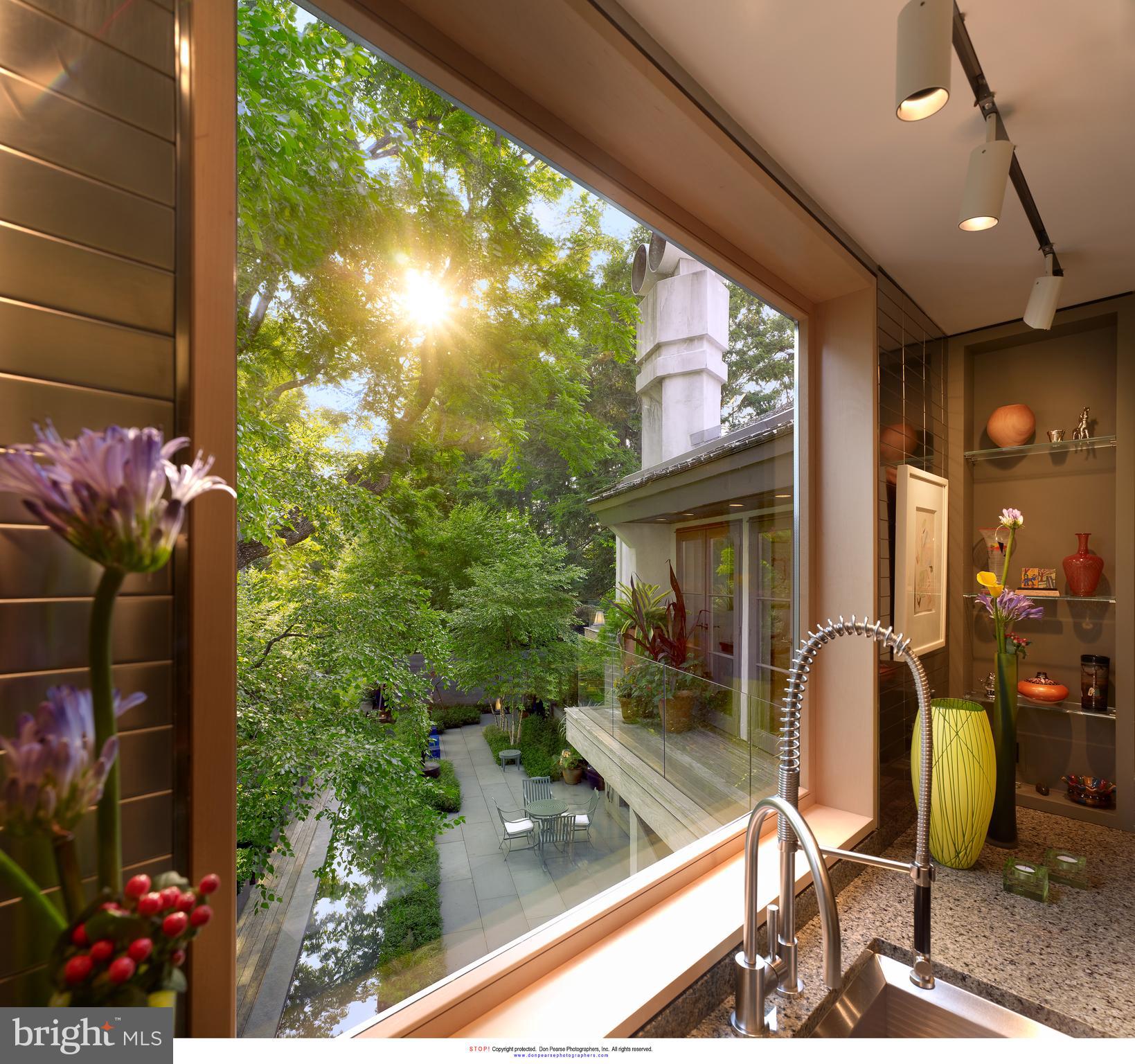 RAVENSCLIFF - Residential