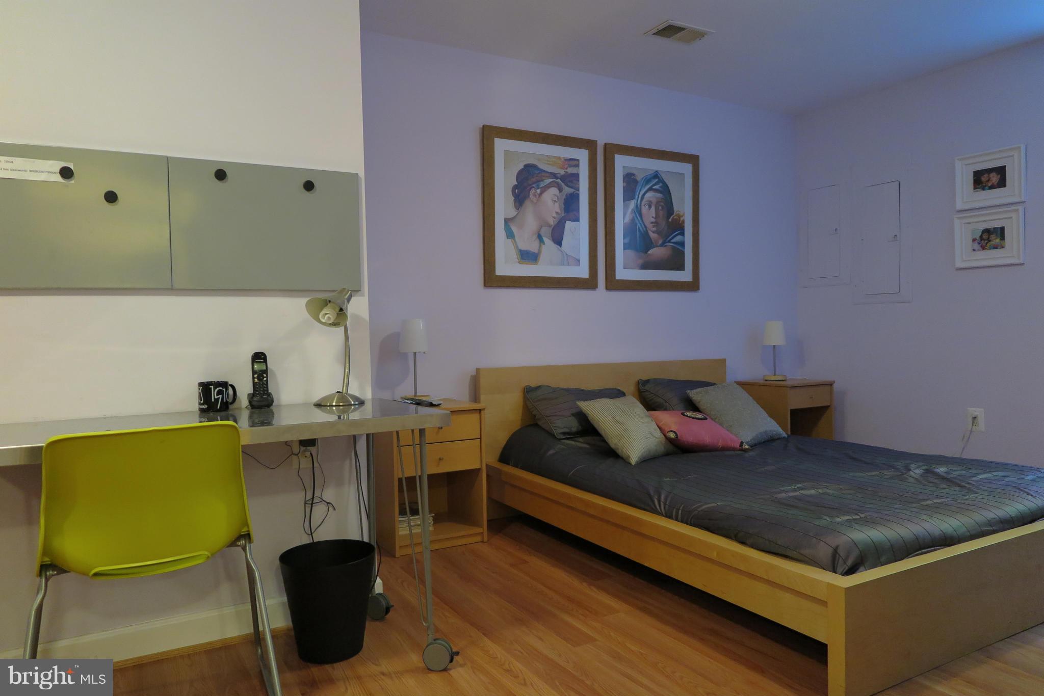 CAPITOL VIEW PARK - Residential Lease