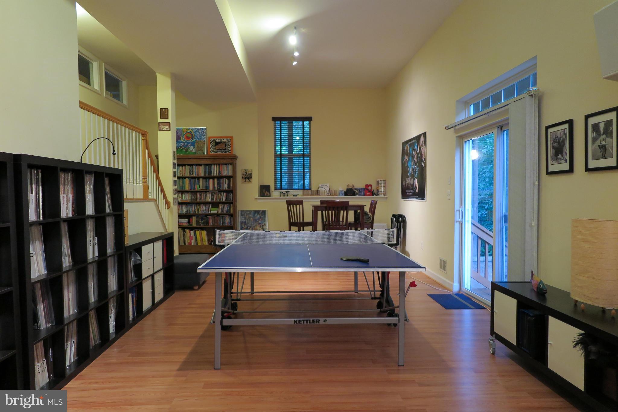 CAPITOL VIEW PARK - Residential Lease