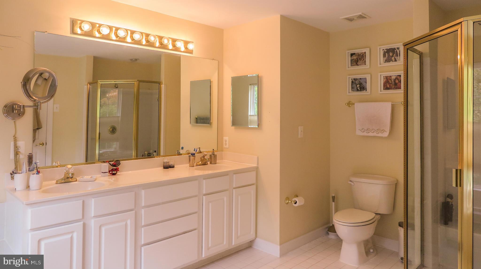 CAPITOL VIEW PARK - Residential Lease