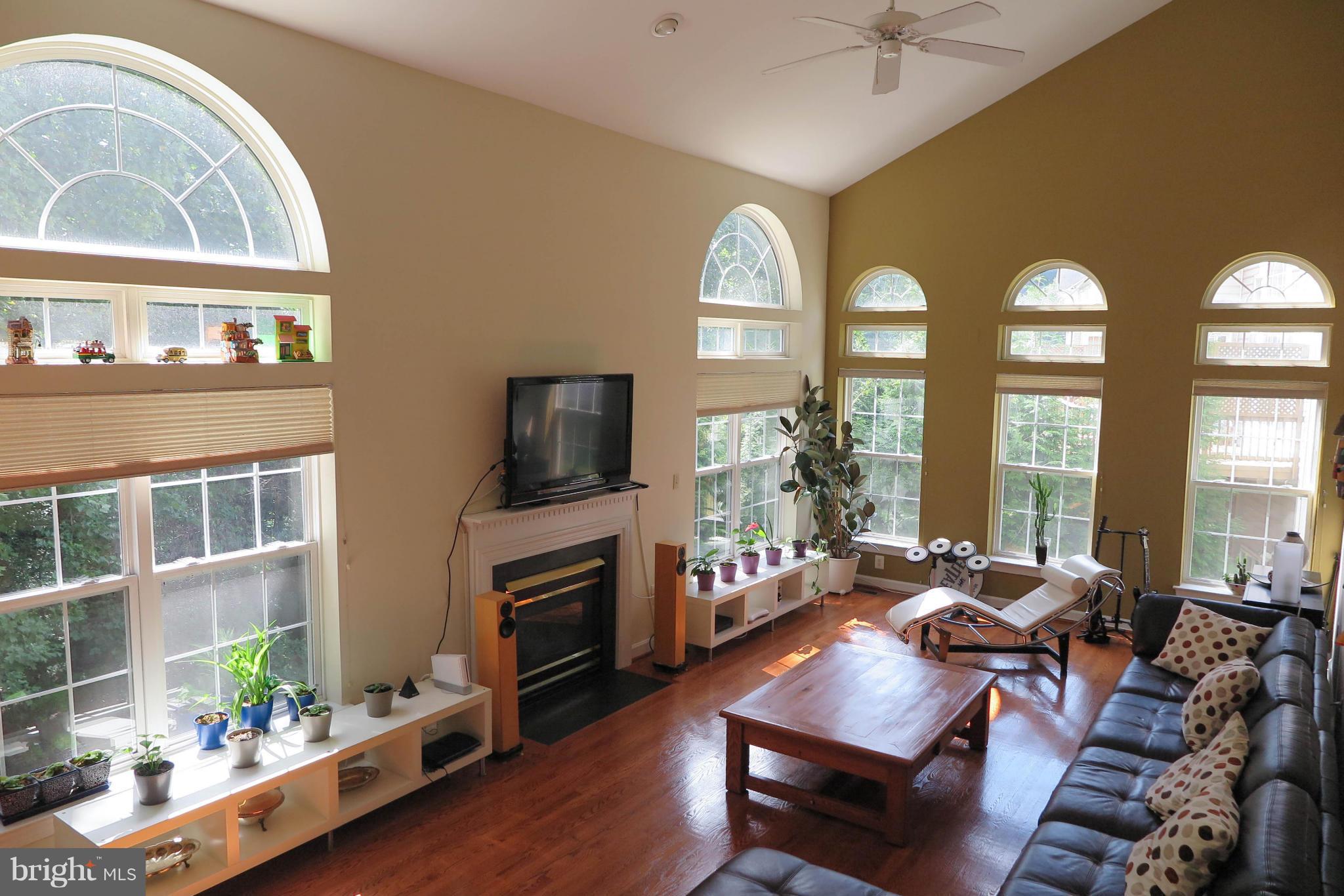 CAPITOL VIEW PARK - Residential Lease