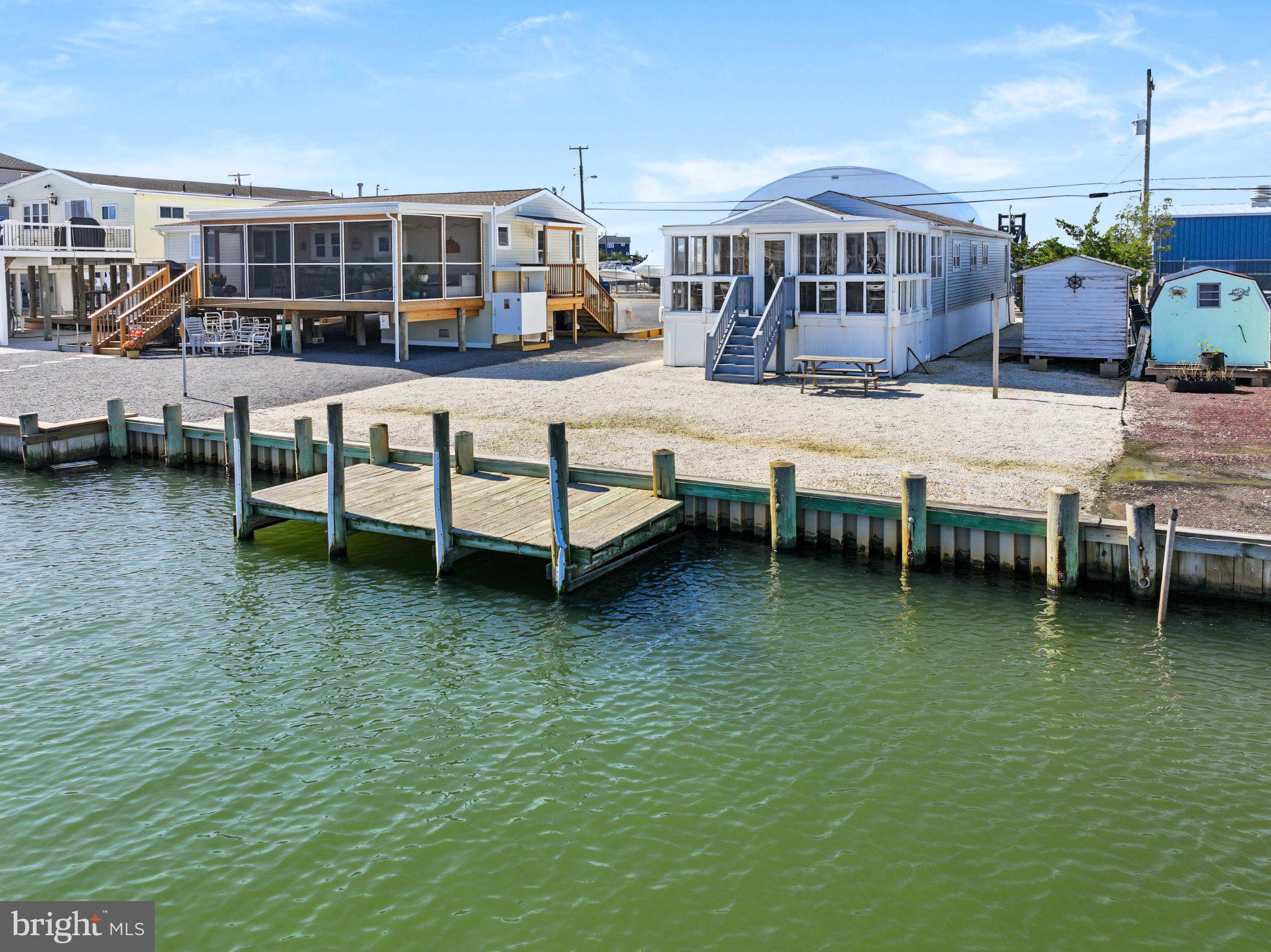 921 S GREEN STREET
