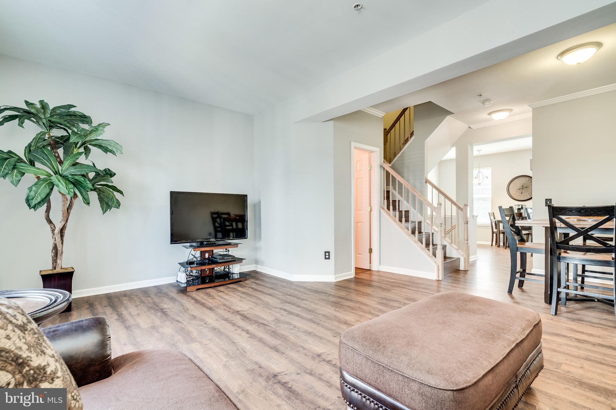 TOWNES AT CAMERON PARKE - Residential