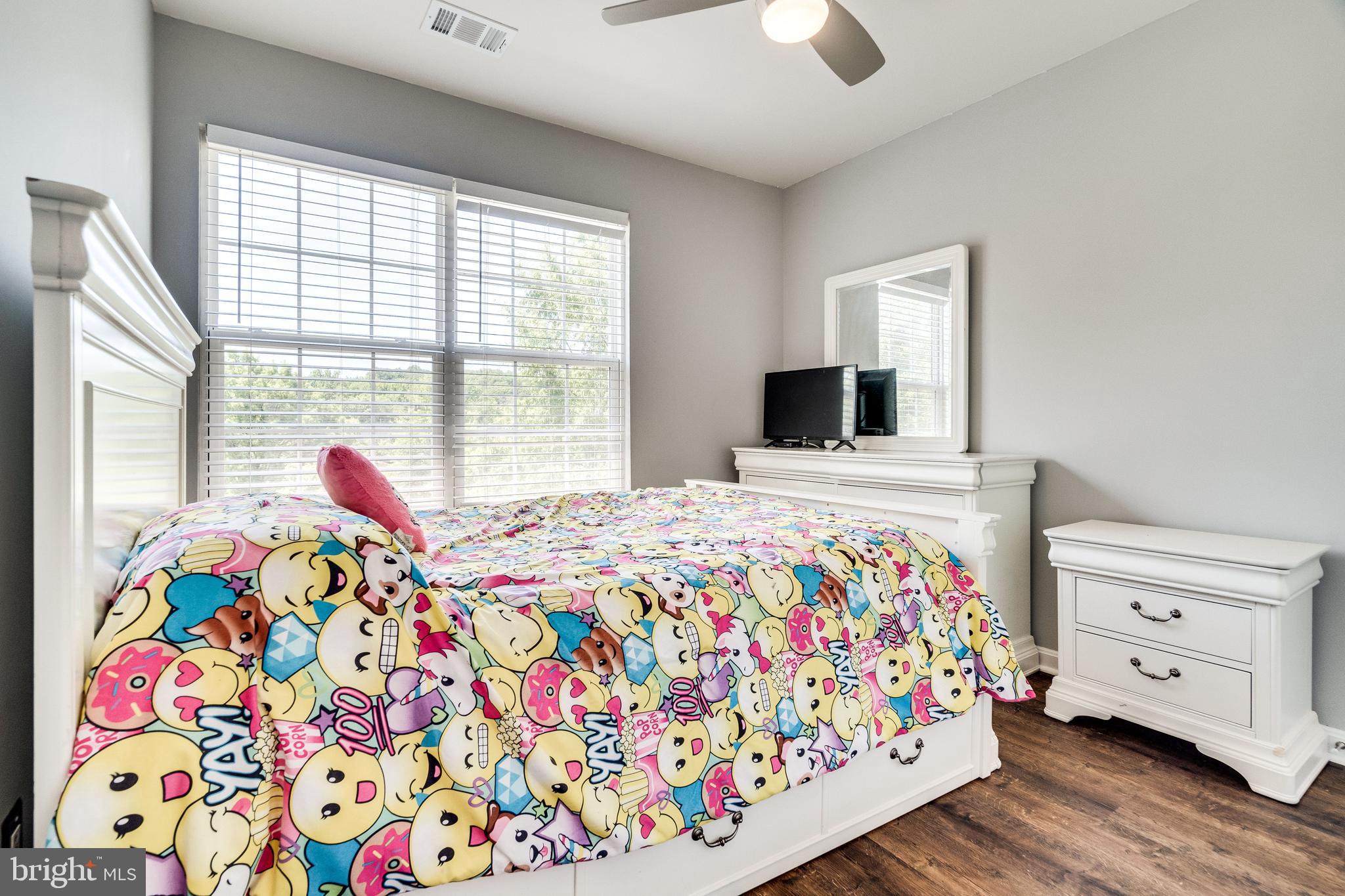 TOWNES AT CAMERON PARKE - Residential