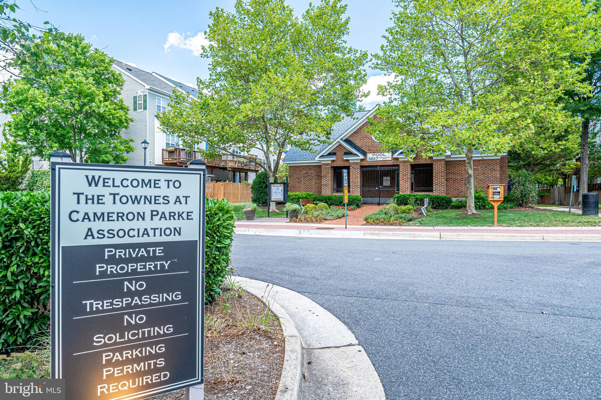 TOWNES AT CAMERON PARKE - Residential