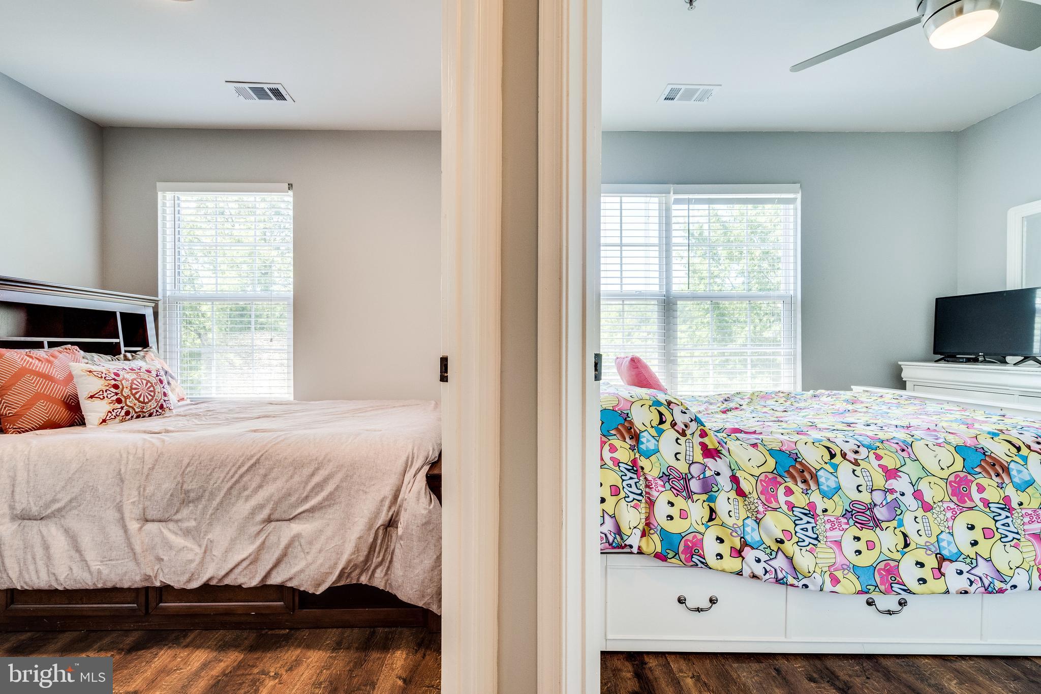 TOWNES AT CAMERON PARKE - Residential