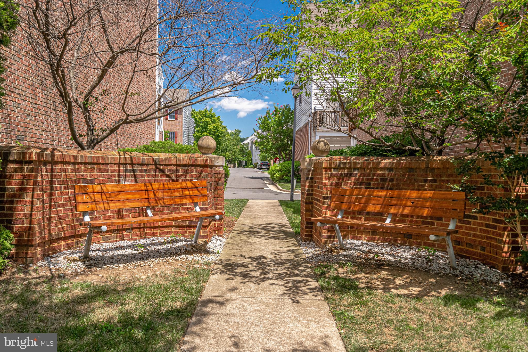 TOWNES AT CAMERON PARKE - Residential