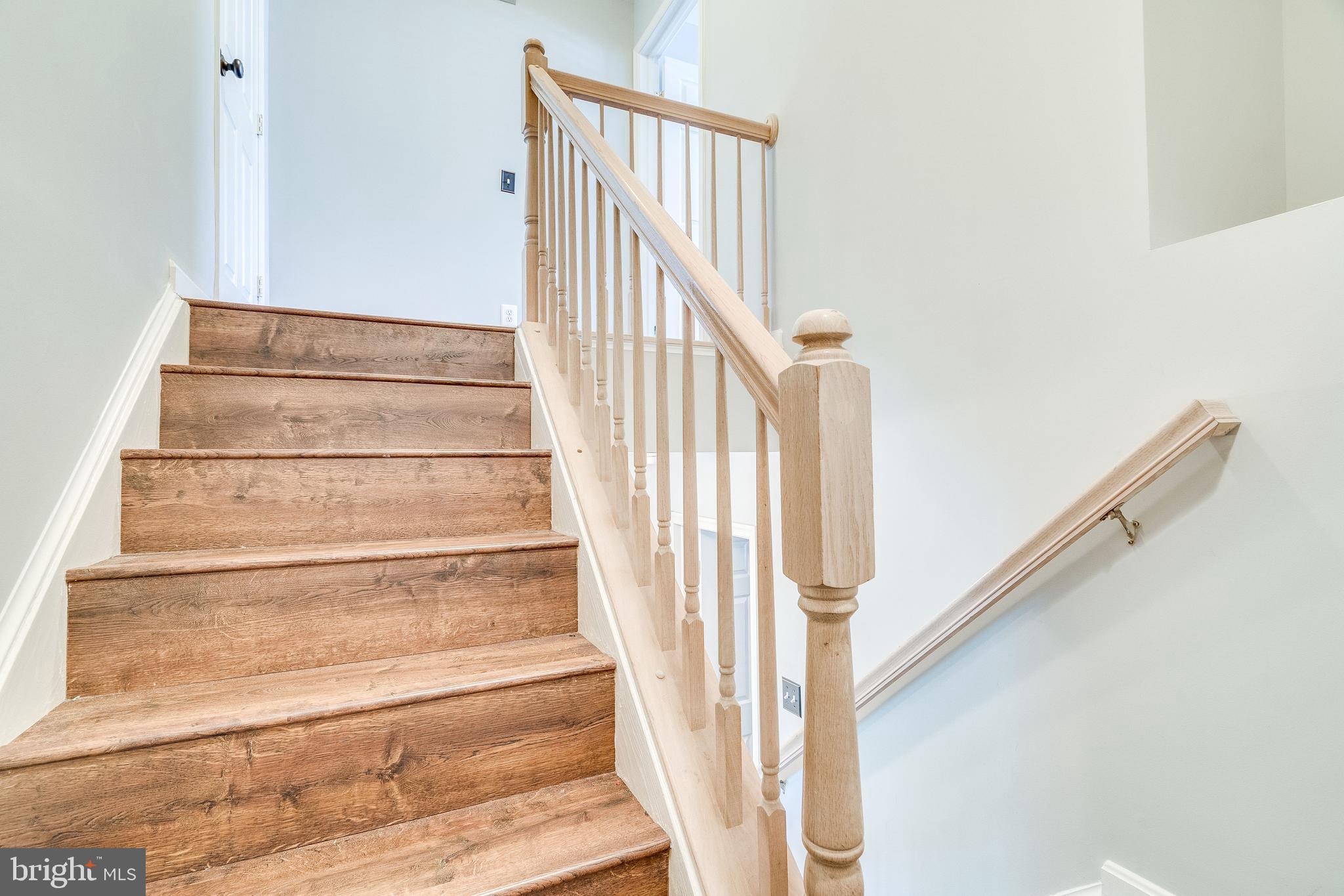 TOWNES AT CAMERON PARKE - Residential