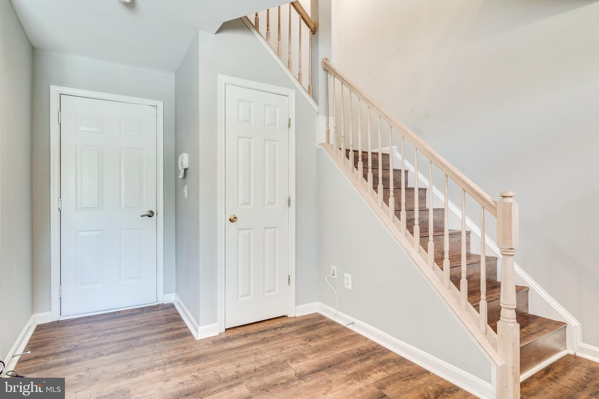 TOWNES AT CAMERON PARKE - Residential