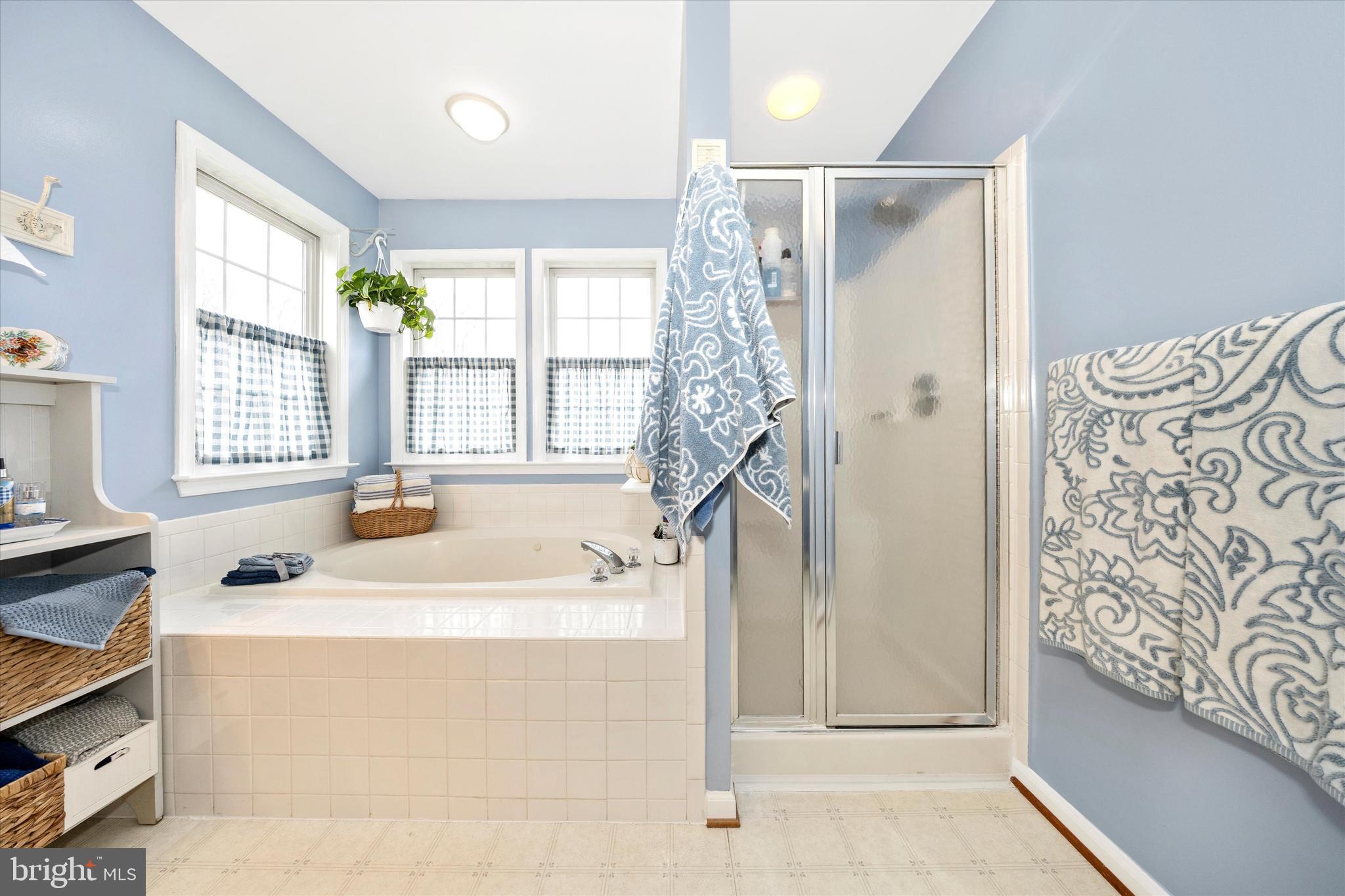 WHITINGS NECK FARM ESTATES - Residential