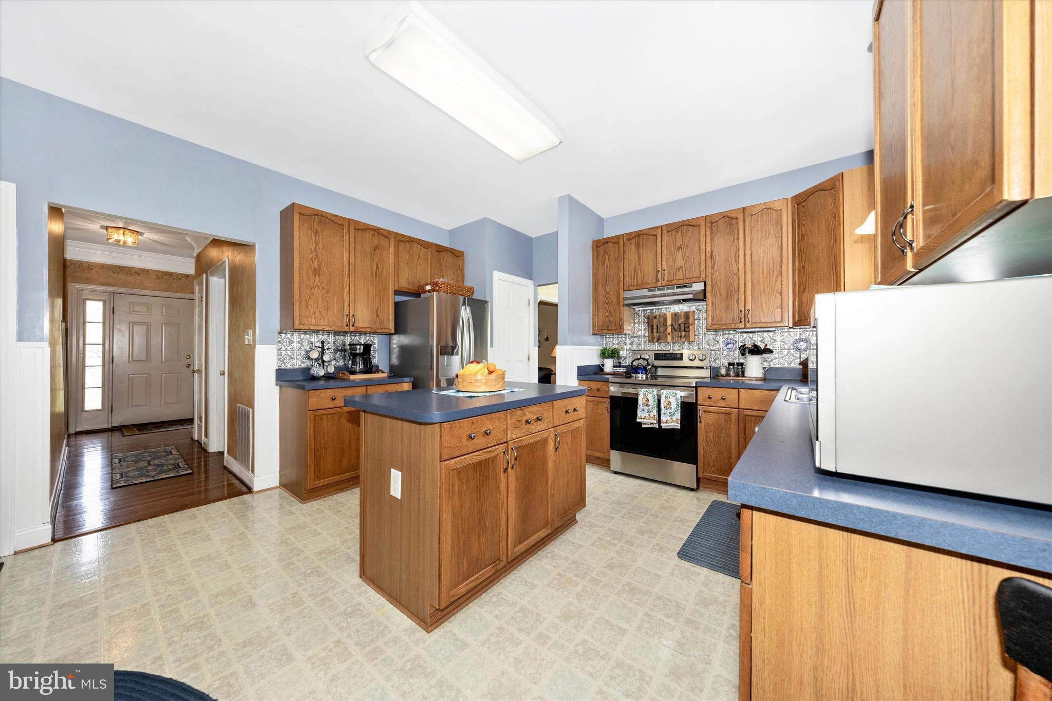 WHITINGS NECK FARM ESTATES - Residential