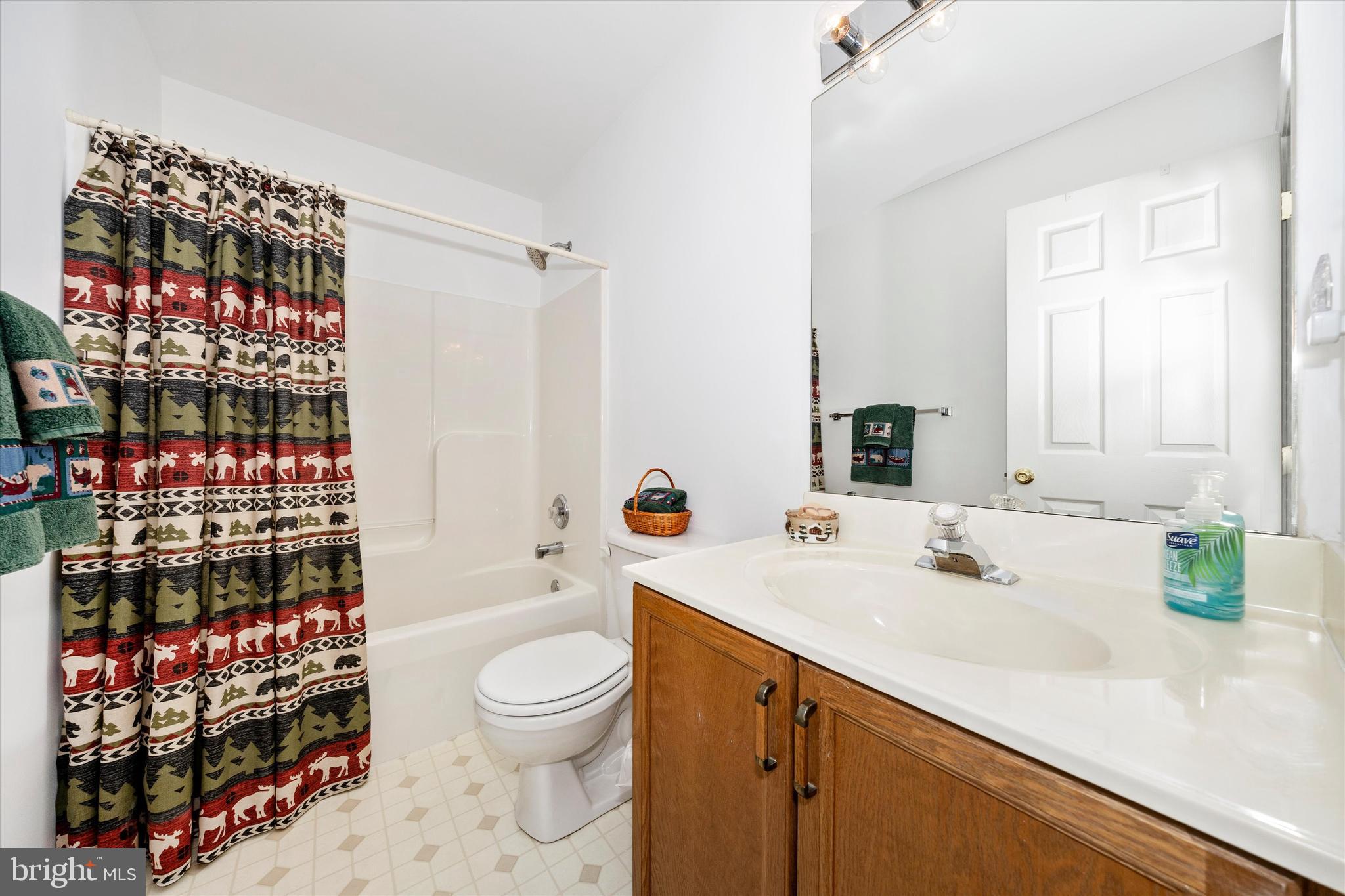 WHITINGS NECK FARM ESTATES - Residential