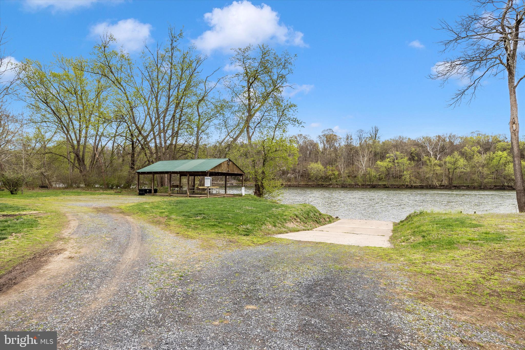 WHITINGS NECK FARM ESTATES - Residential