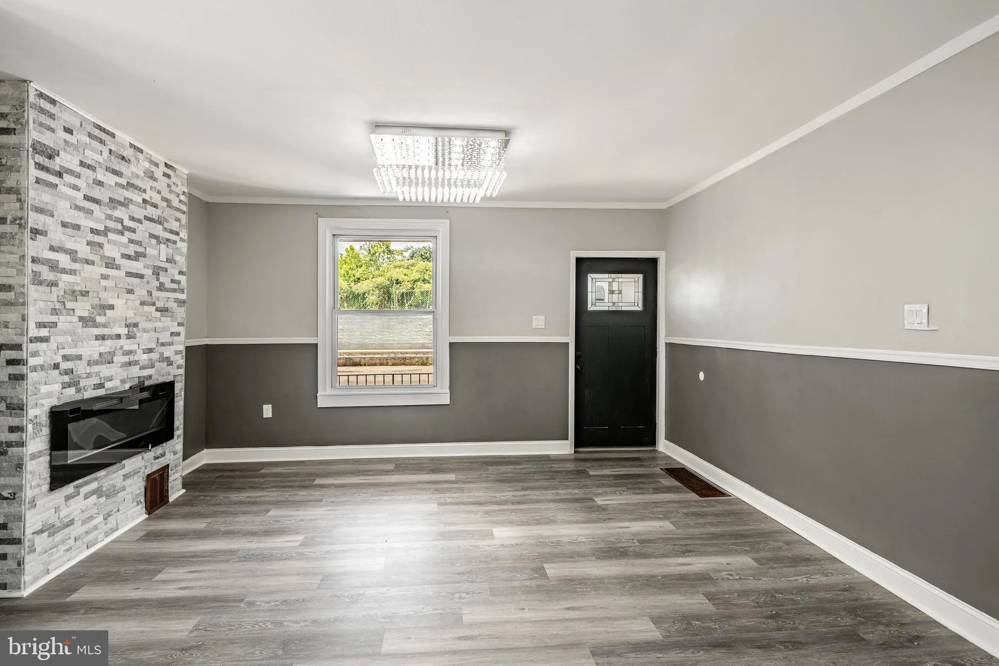 Darby, Pennsylvania 19023, United States, 3 Bedrooms Bedrooms, ,2 BathroomsBathrooms,Residential,Active,186833