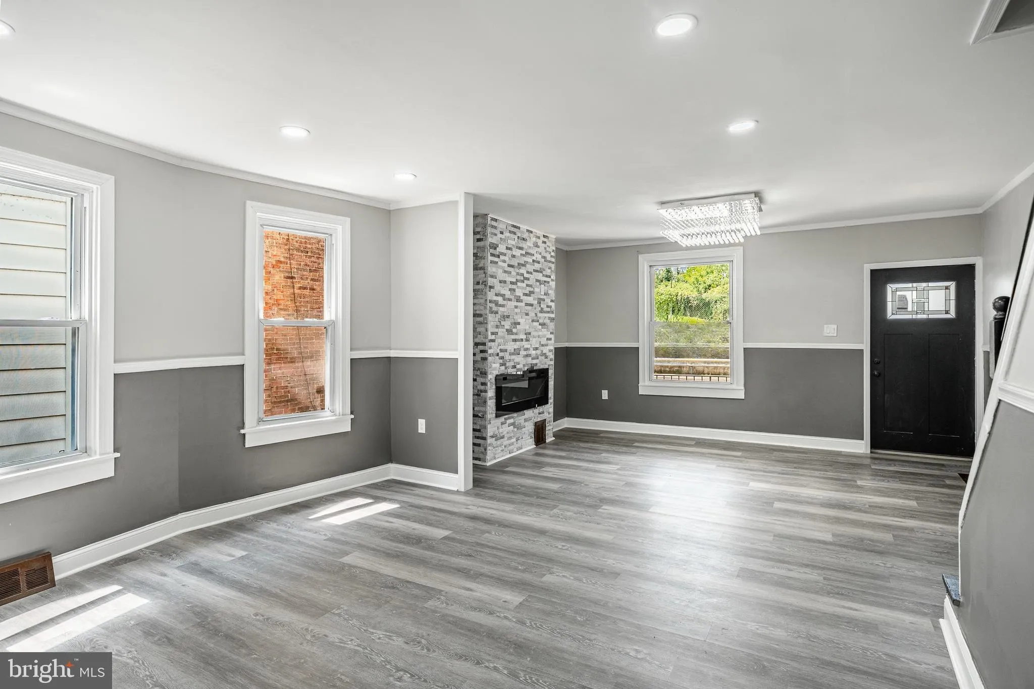 Darby, Pennsylvania 19023, United States, 3 Bedrooms Bedrooms, ,2 BathroomsBathrooms,Residential,Active,186833