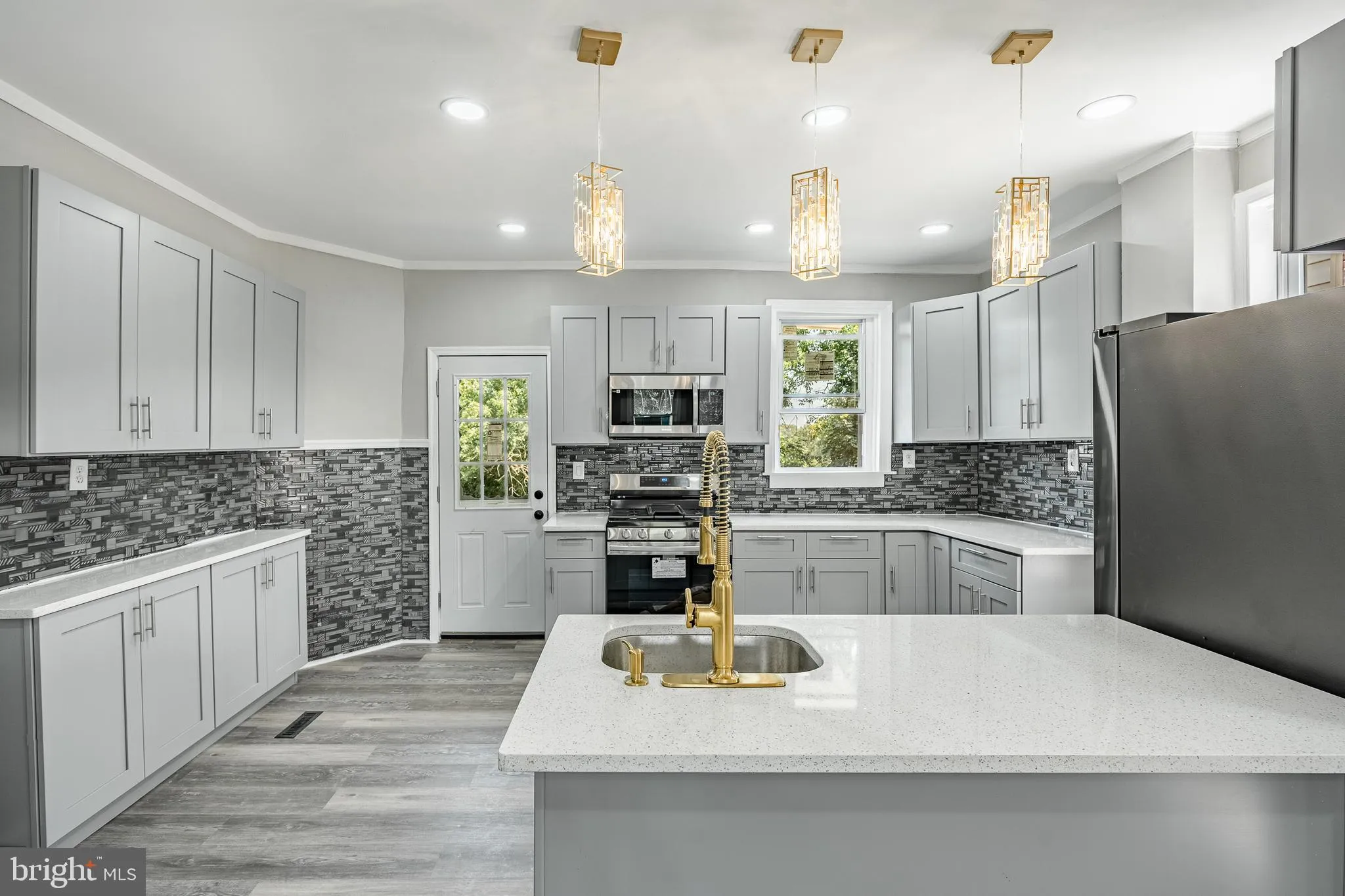 Darby, Pennsylvania 19023, United States, 3 Bedrooms Bedrooms, ,2 BathroomsBathrooms,Residential,Active,186833