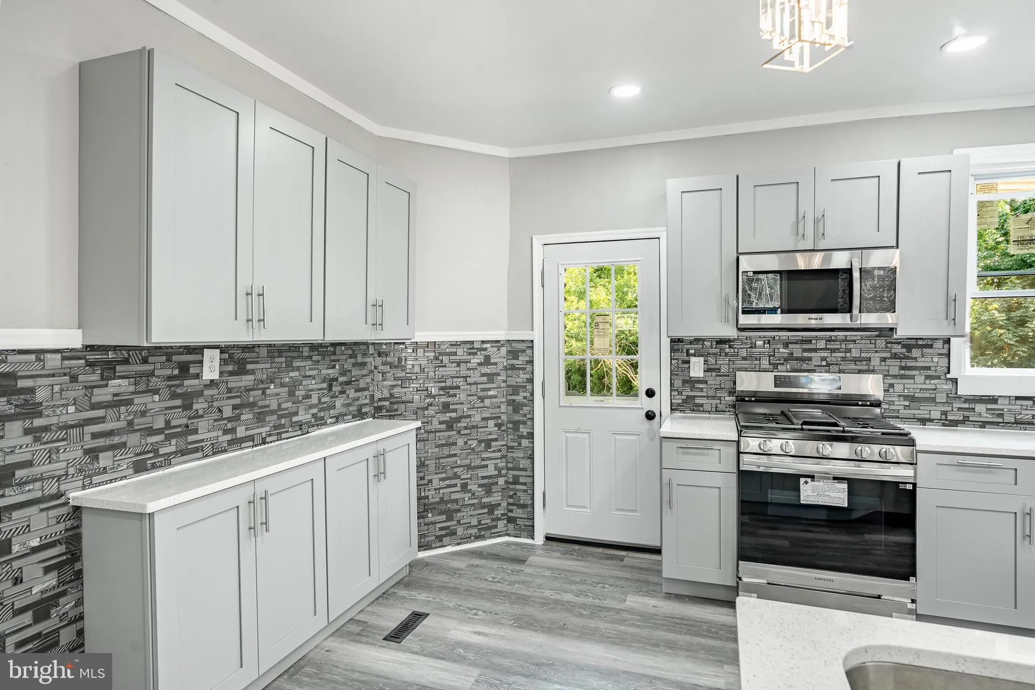 Darby, Pennsylvania 19023, United States, 3 Bedrooms Bedrooms, ,2 BathroomsBathrooms,Residential,Active,186833