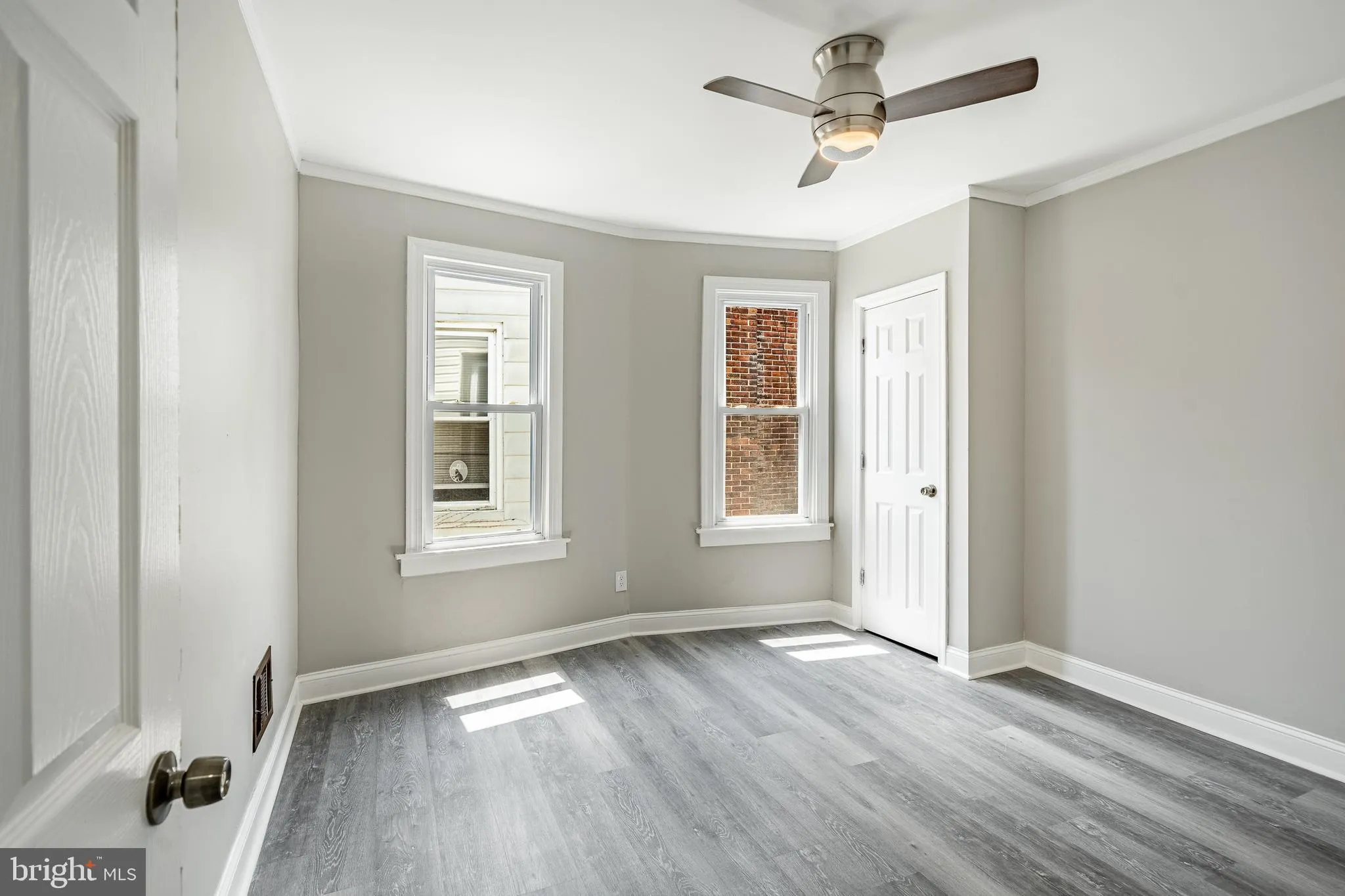 Darby, Pennsylvania 19023, United States, 3 Bedrooms Bedrooms, ,2 BathroomsBathrooms,Residential,Active,186833