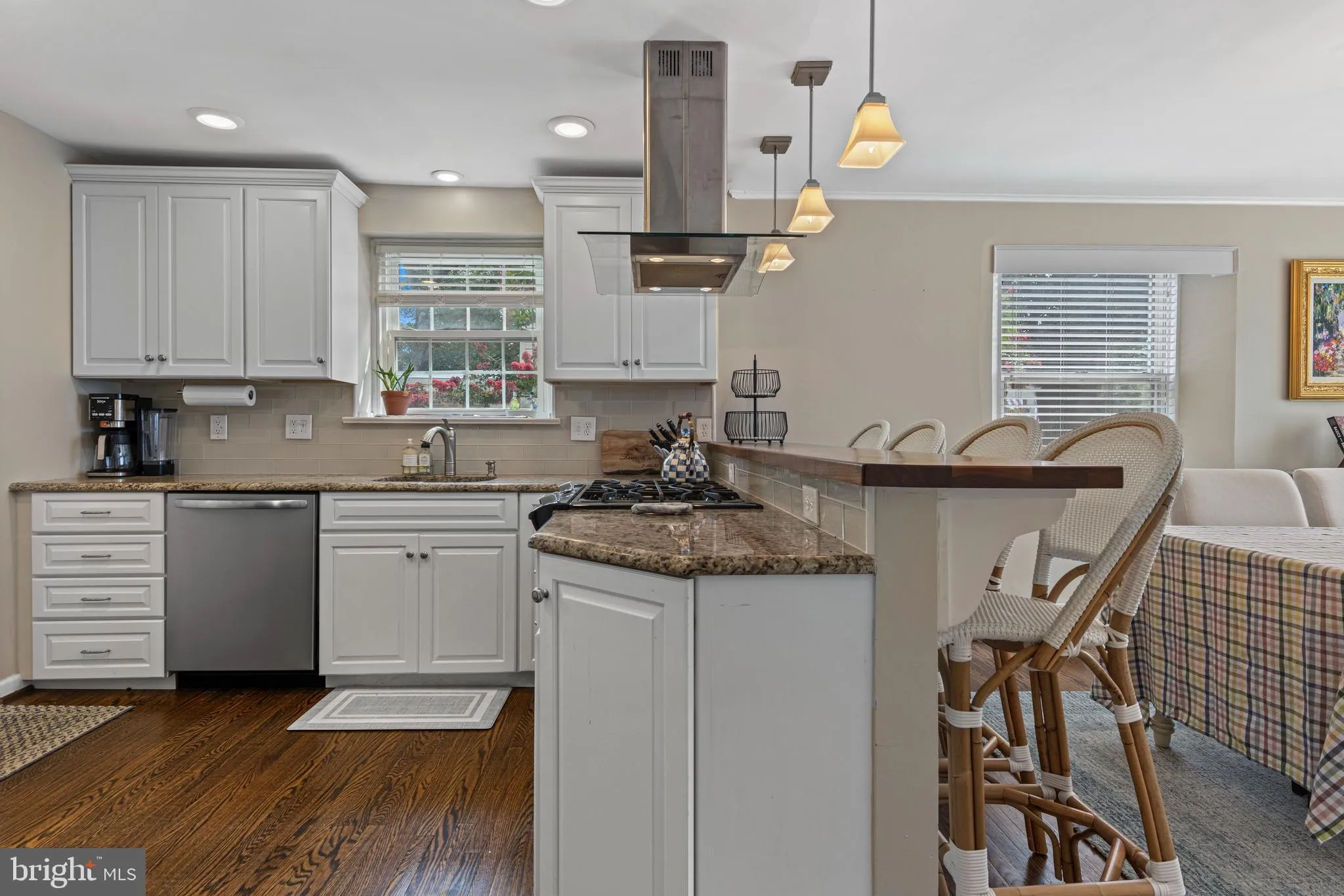 Bryn Mawr, Pennsylvania 19010, United States, 3 Bedrooms Bedrooms, ,3 BathroomsBathrooms,Residential,Pending,199686