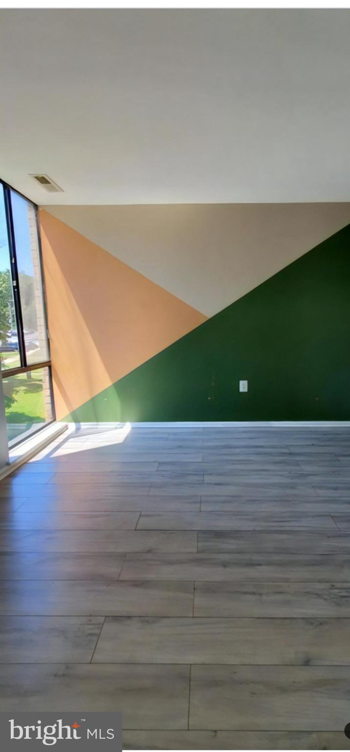 CHELSEA WOODS CONDO - Residential Lease