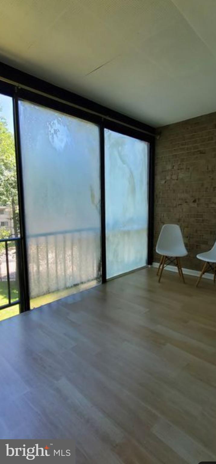 CHELSEA WOODS CONDO - Residential Lease