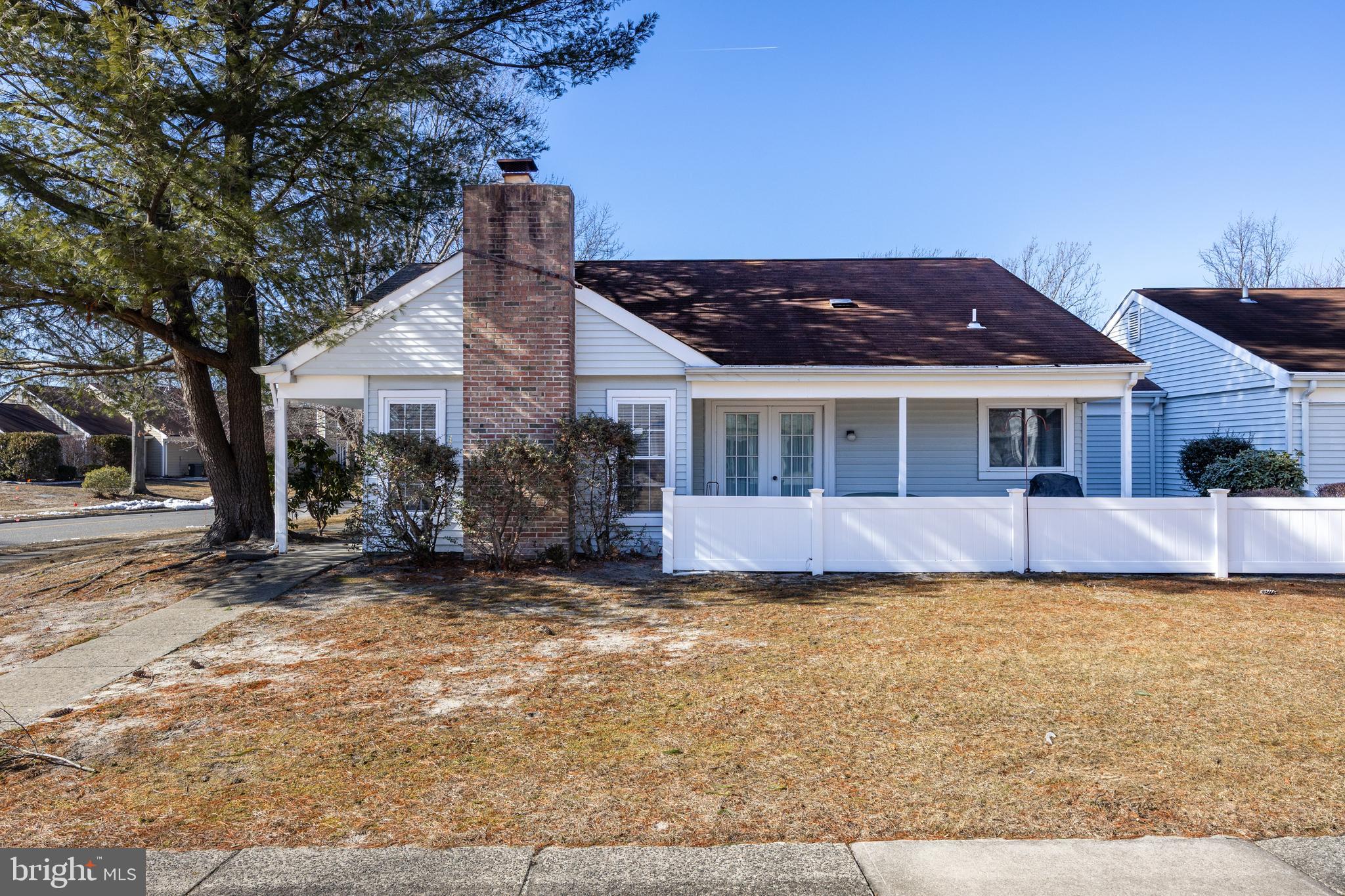 914 LIVERPOOL CIRCLE A