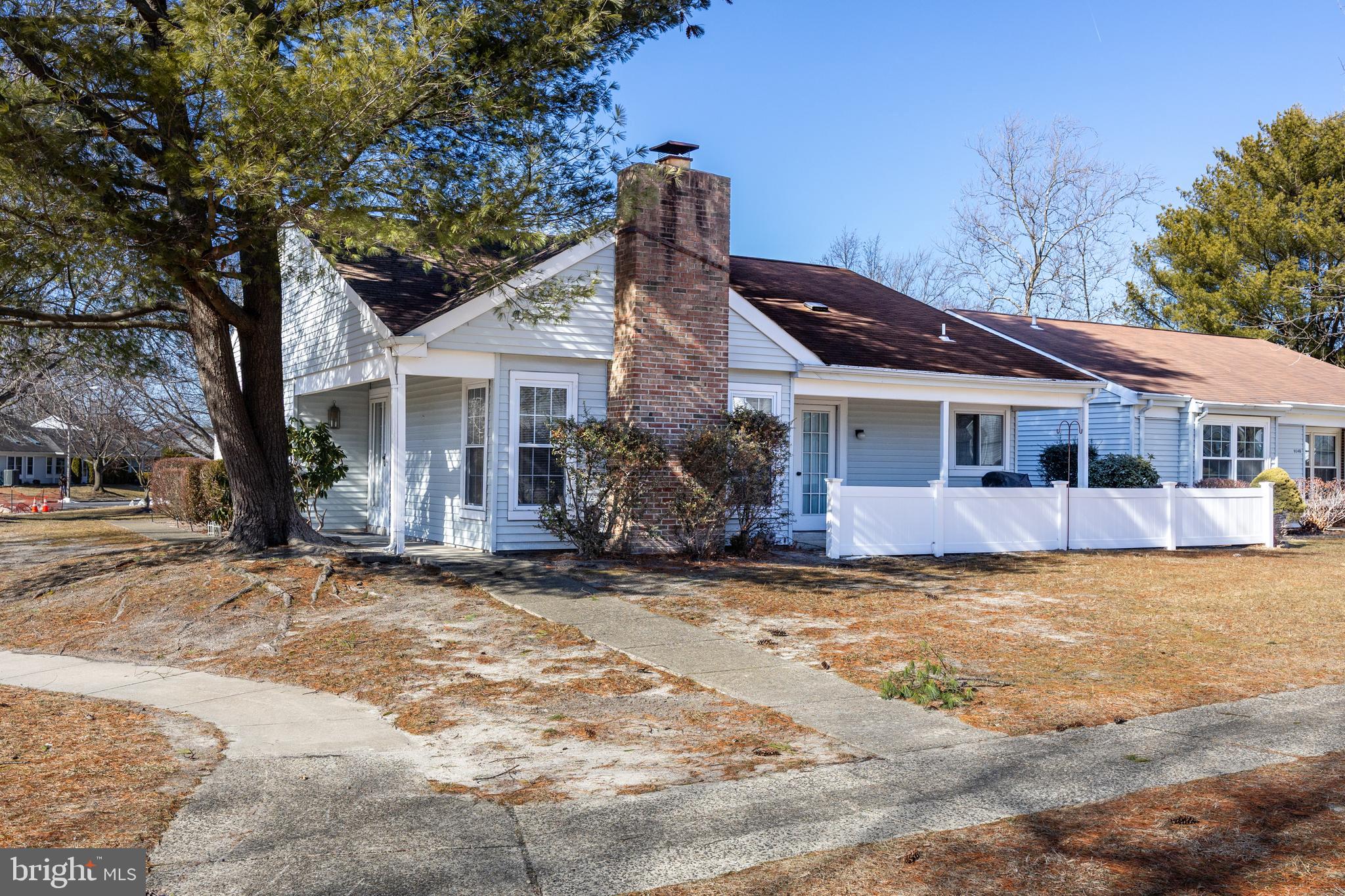 914 LIVERPOOL CIRCLE A