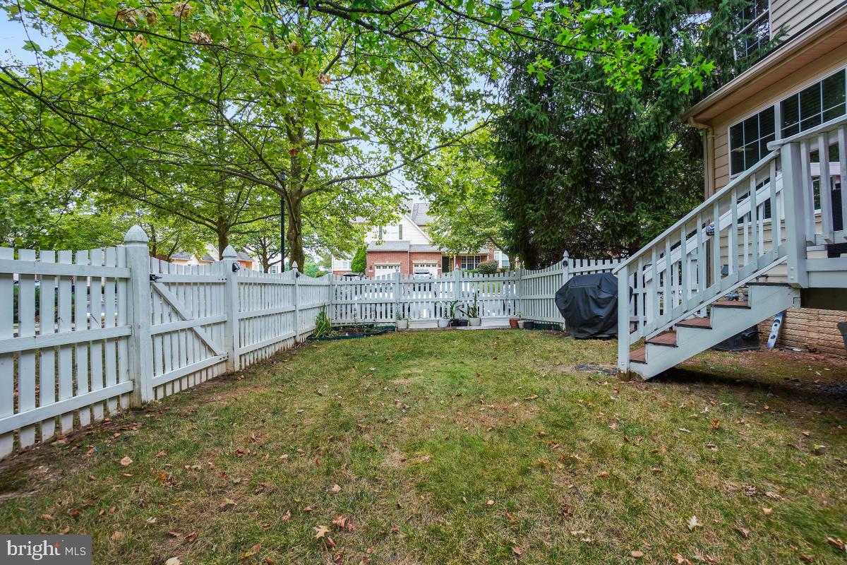 BELMONT COUNTRY CLUB - Residential