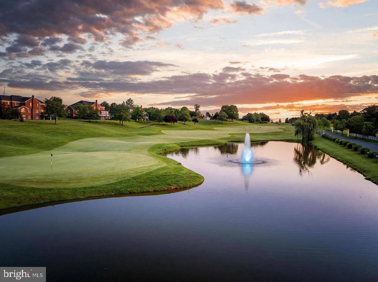 BELMONT COUNTRY CLUB - Residential