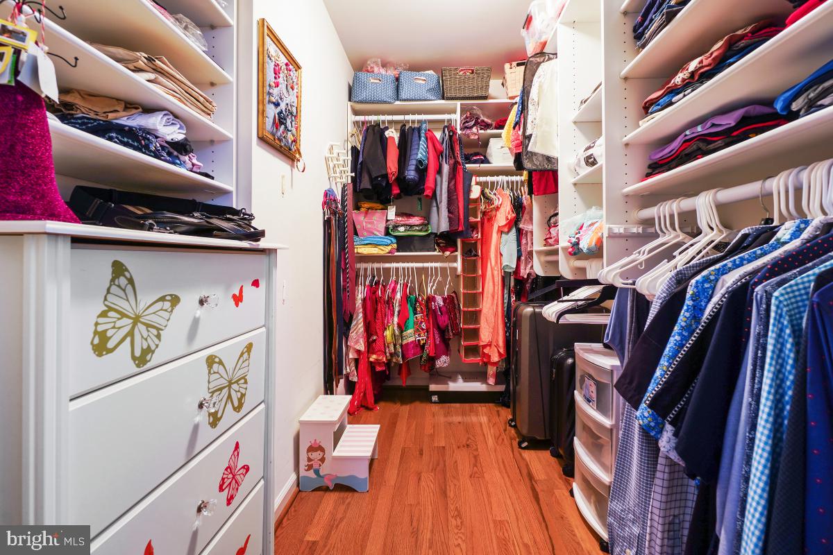 BELMONT COUNTRY CLUB - Residential