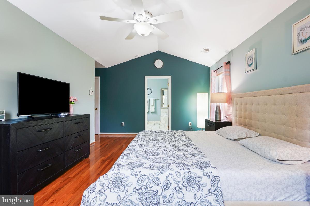 BELMONT COUNTRY CLUB - Residential