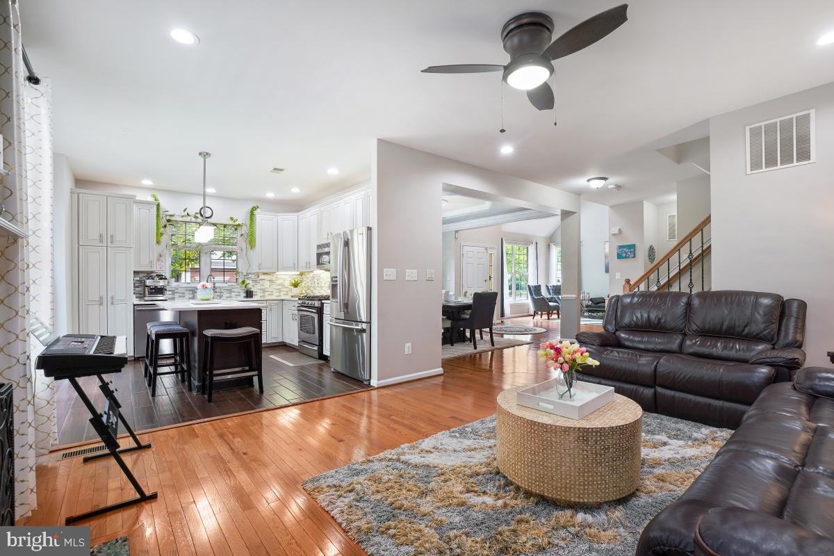 BELMONT COUNTRY CLUB - Residential