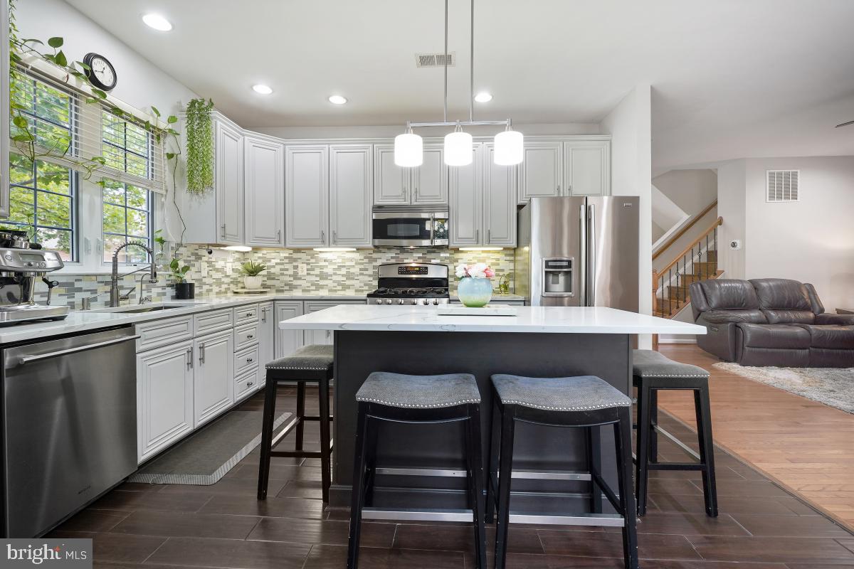 BELMONT COUNTRY CLUB - Residential