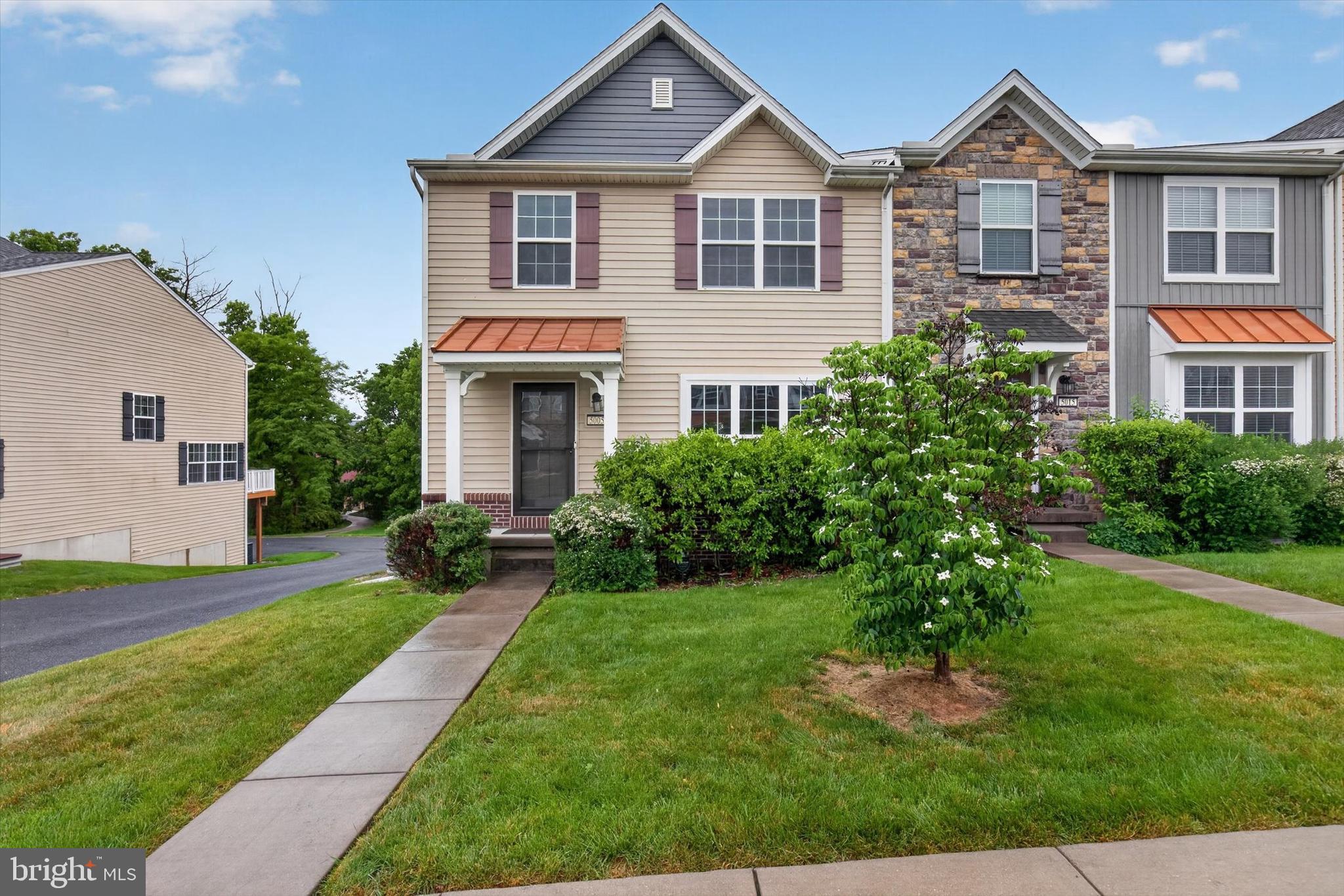 LAUREL RIDGE ESTATES - Residential