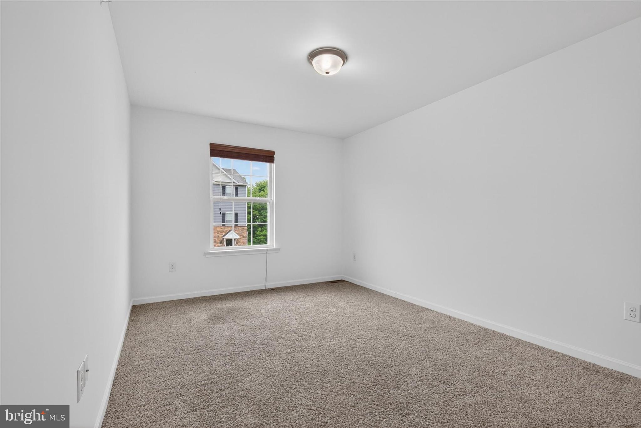 LAUREL RIDGE ESTATES - Residential