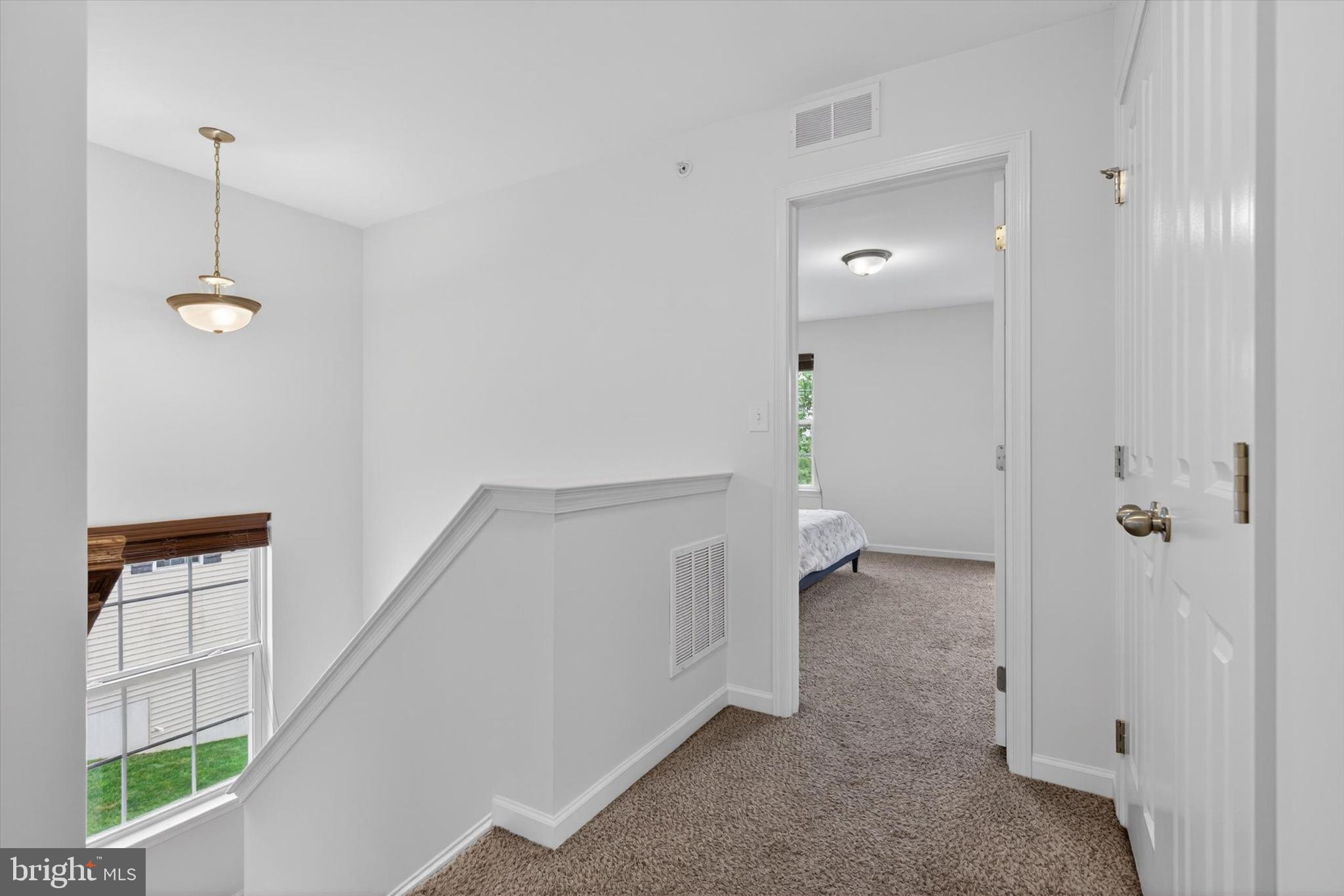 LAUREL RIDGE ESTATES - Residential