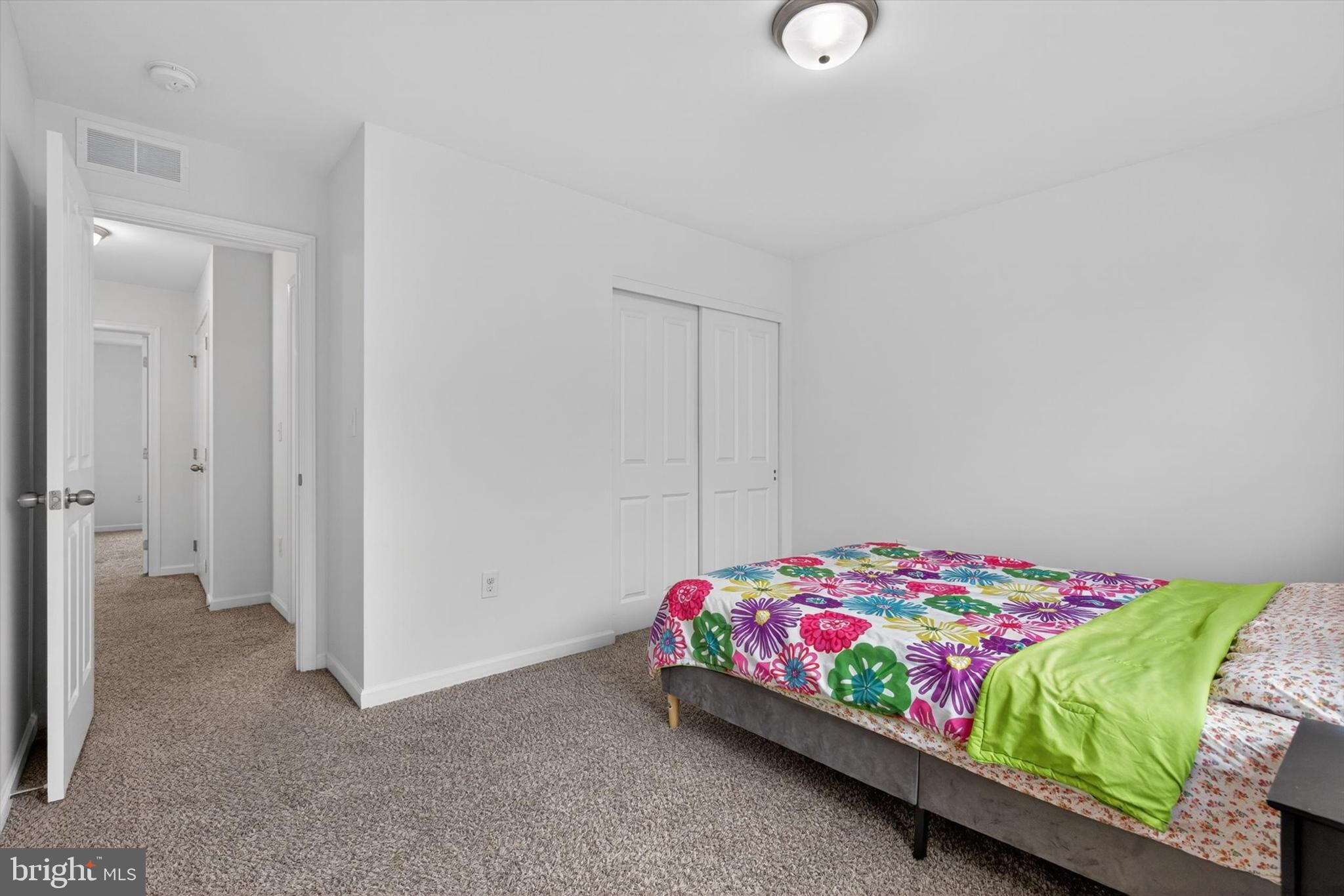 LAUREL RIDGE ESTATES - Residential