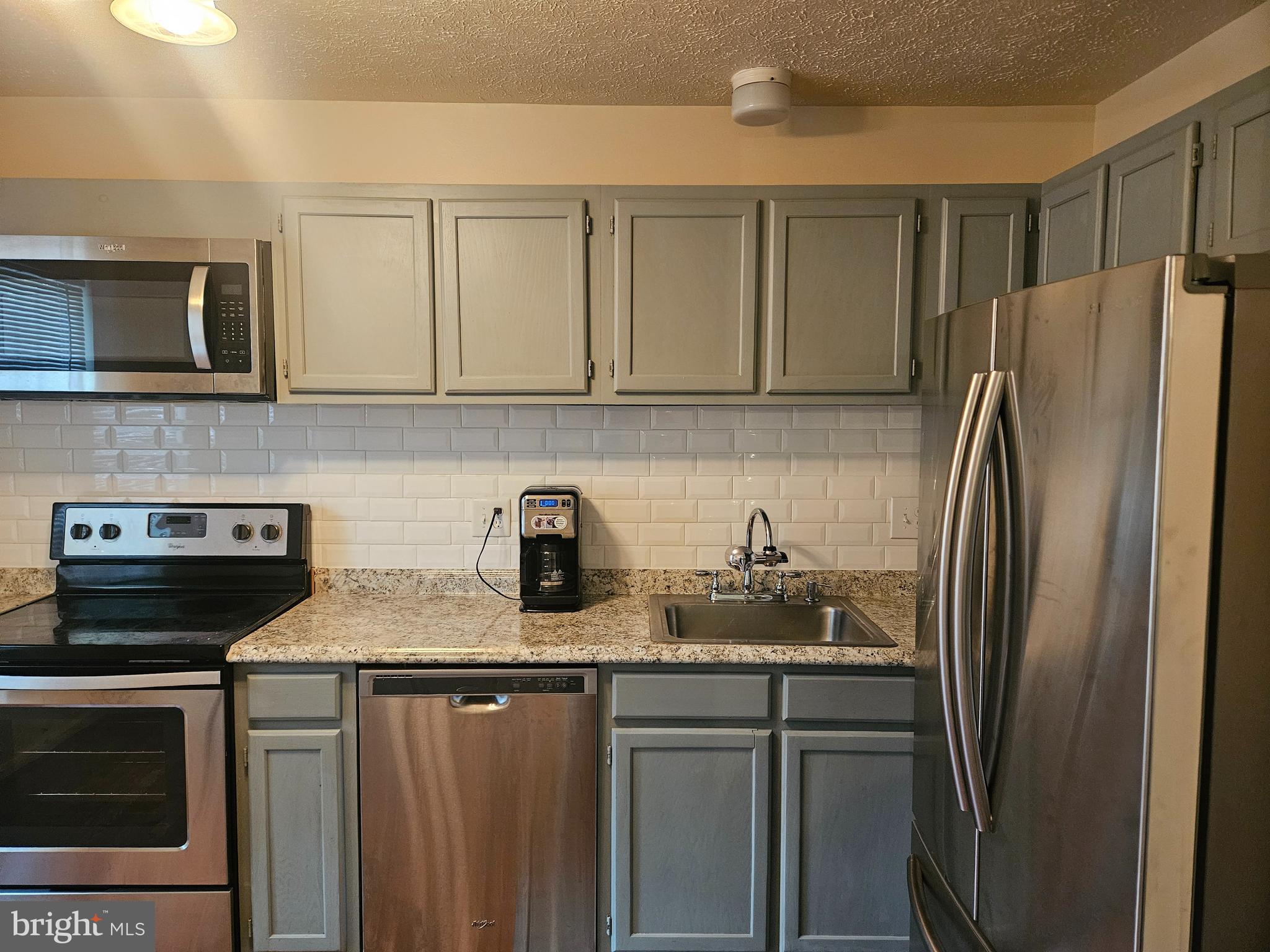 ROYAL PLAZA - Residential