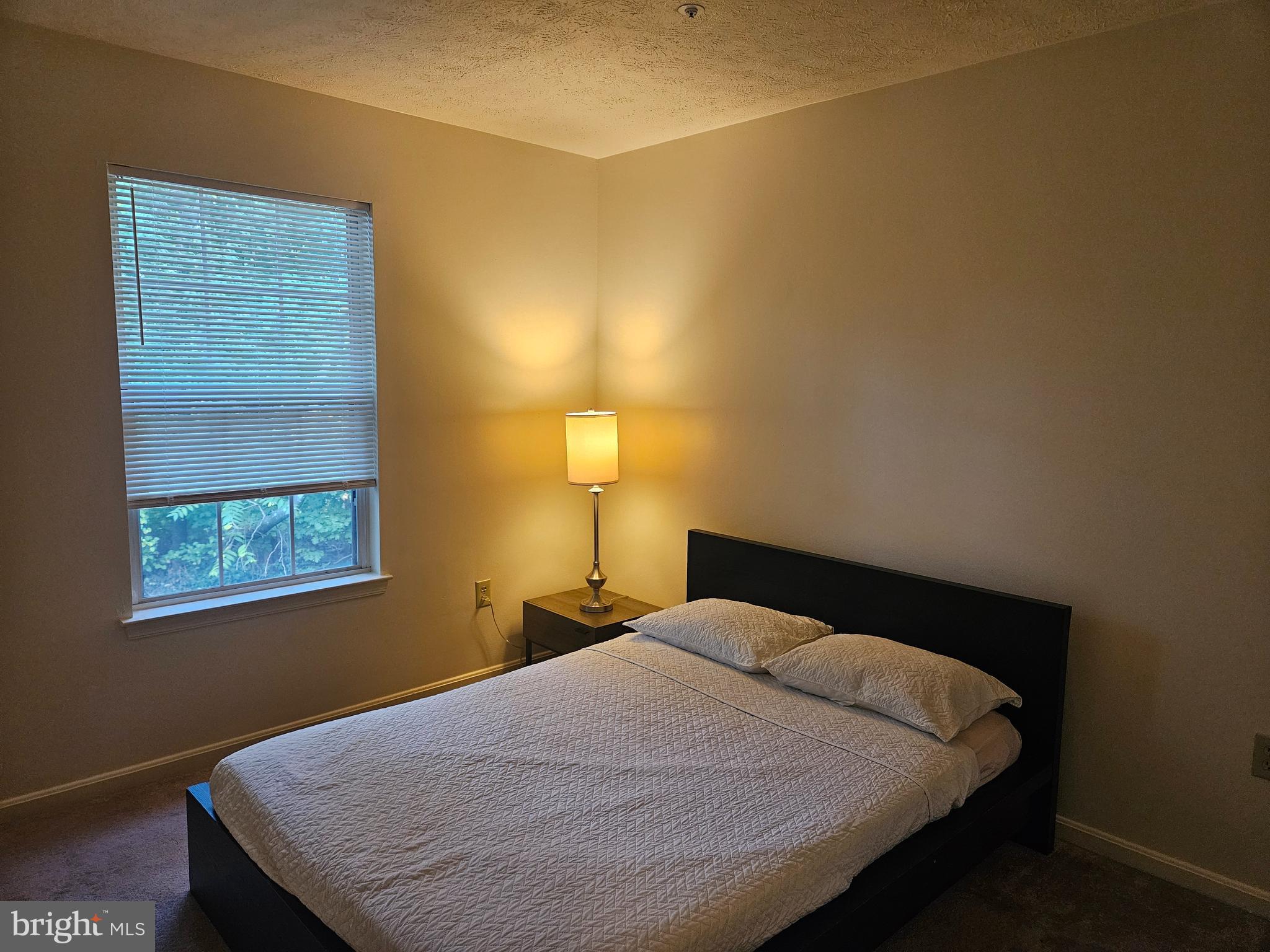 ROYAL PLAZA - Residential