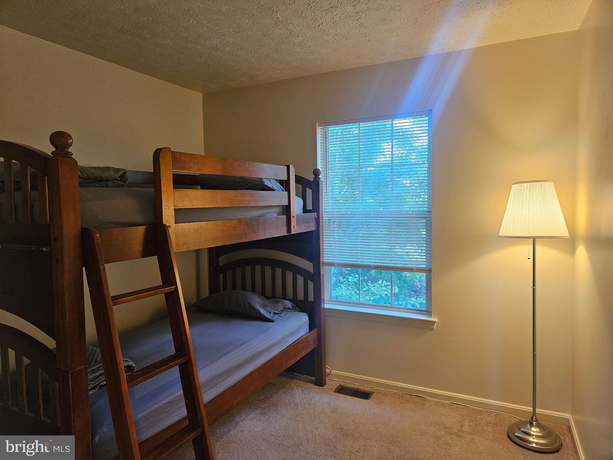 ROYAL PLAZA - Residential