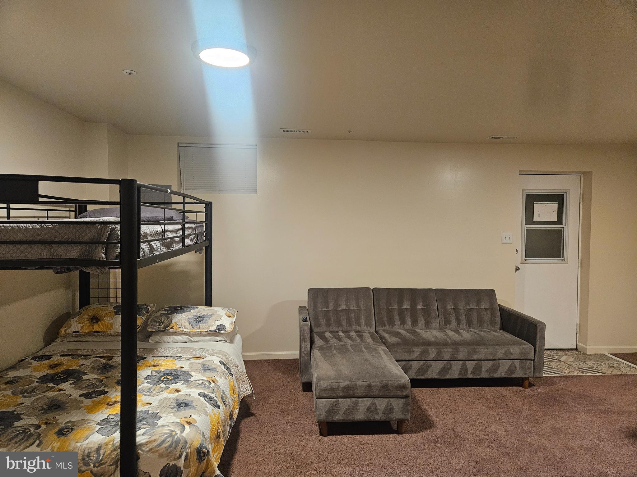 ROYAL PLAZA - Residential