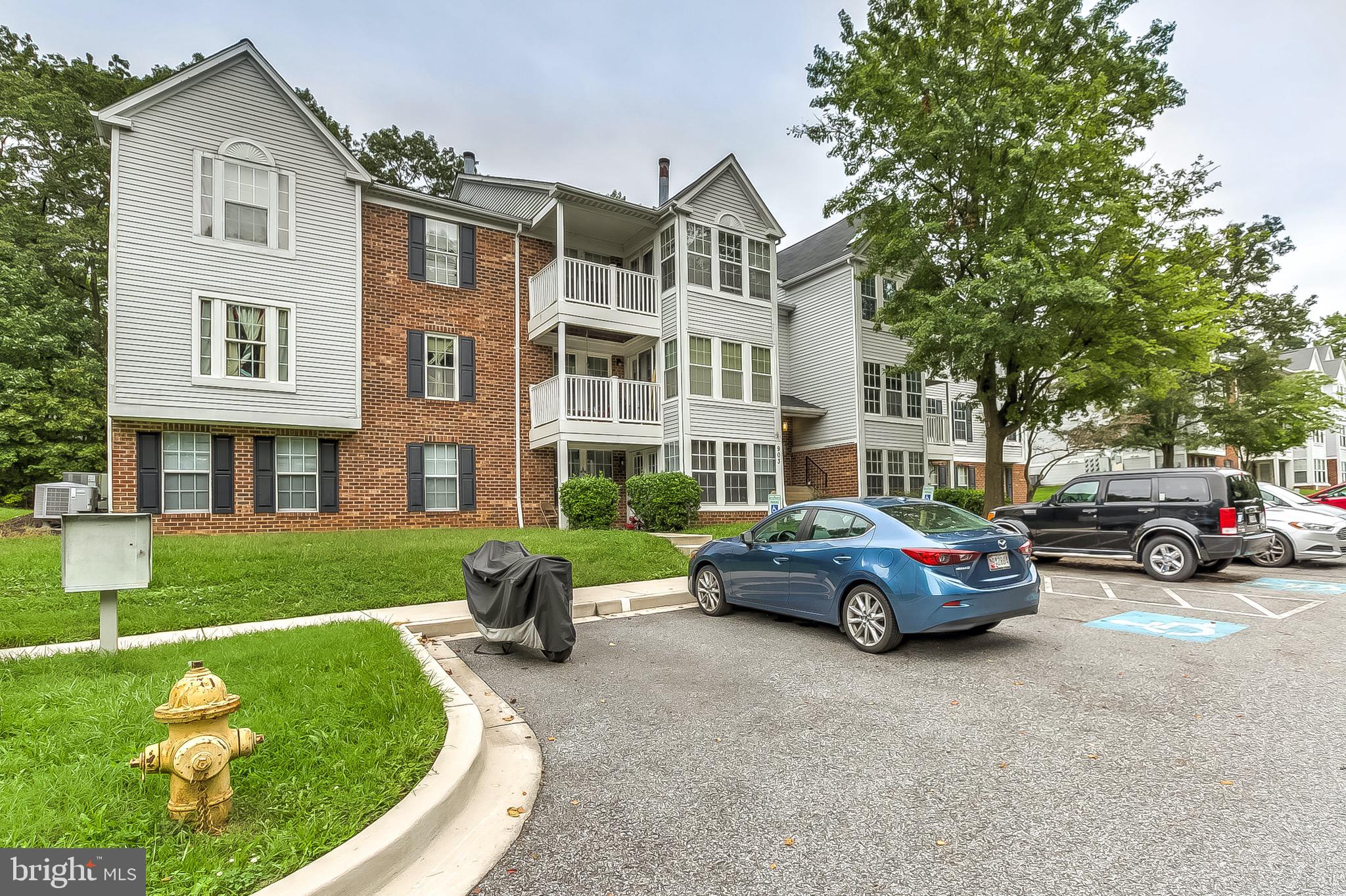 WOODBRIDGE CENTER - Residential