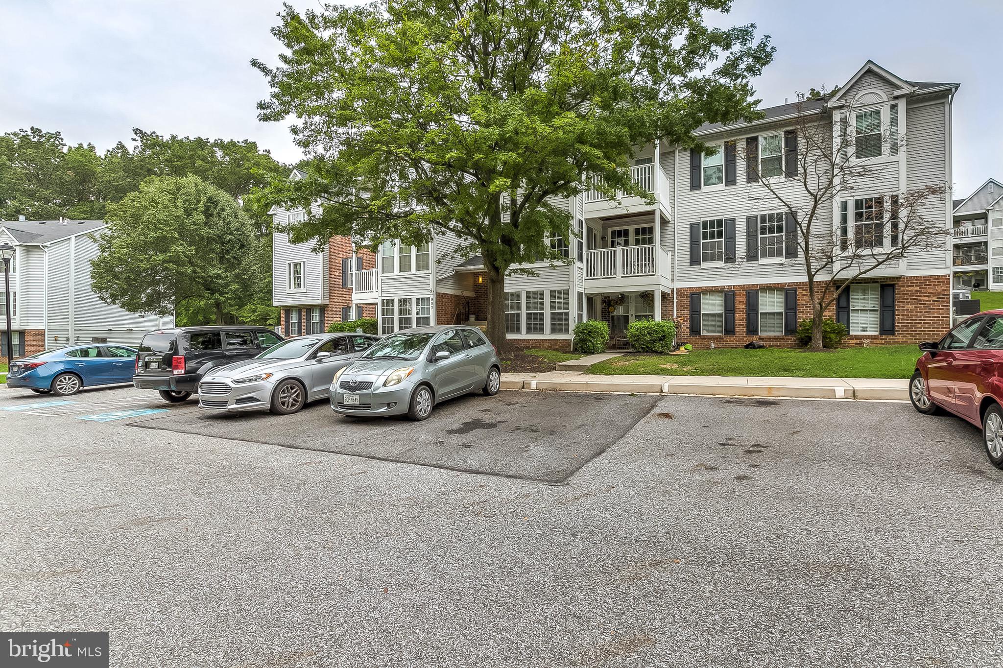 WOODBRIDGE CENTER - Residential