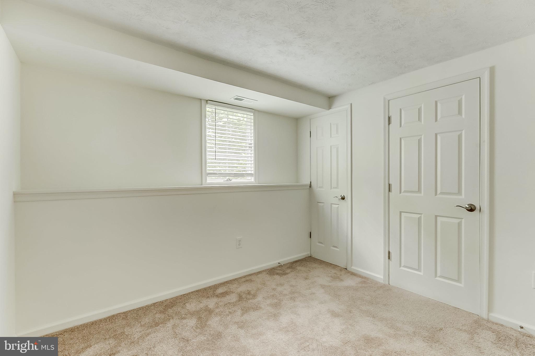 WOODBRIDGE CENTER - Residential