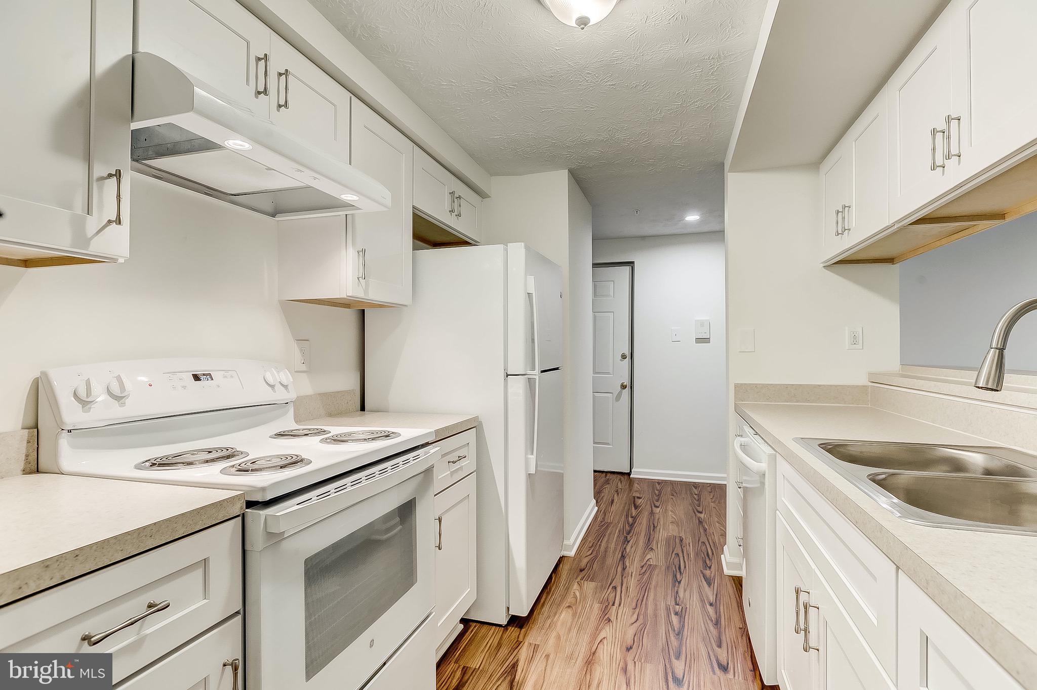 WOODBRIDGE CENTER - Residential