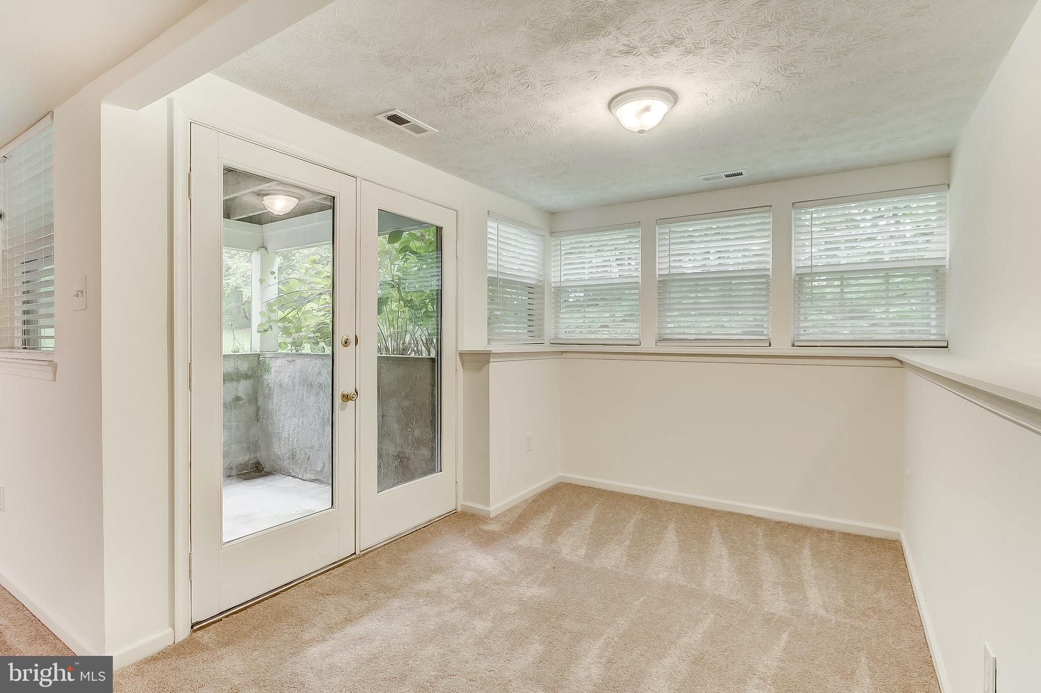 WOODBRIDGE CENTER - Residential