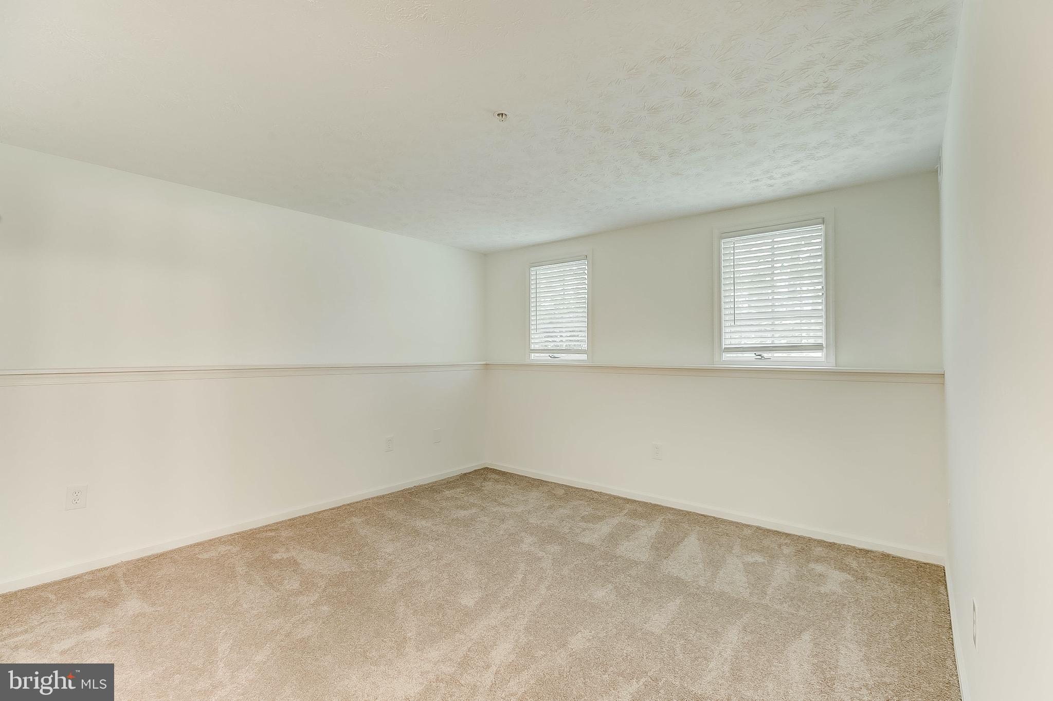 WOODBRIDGE CENTER - Residential