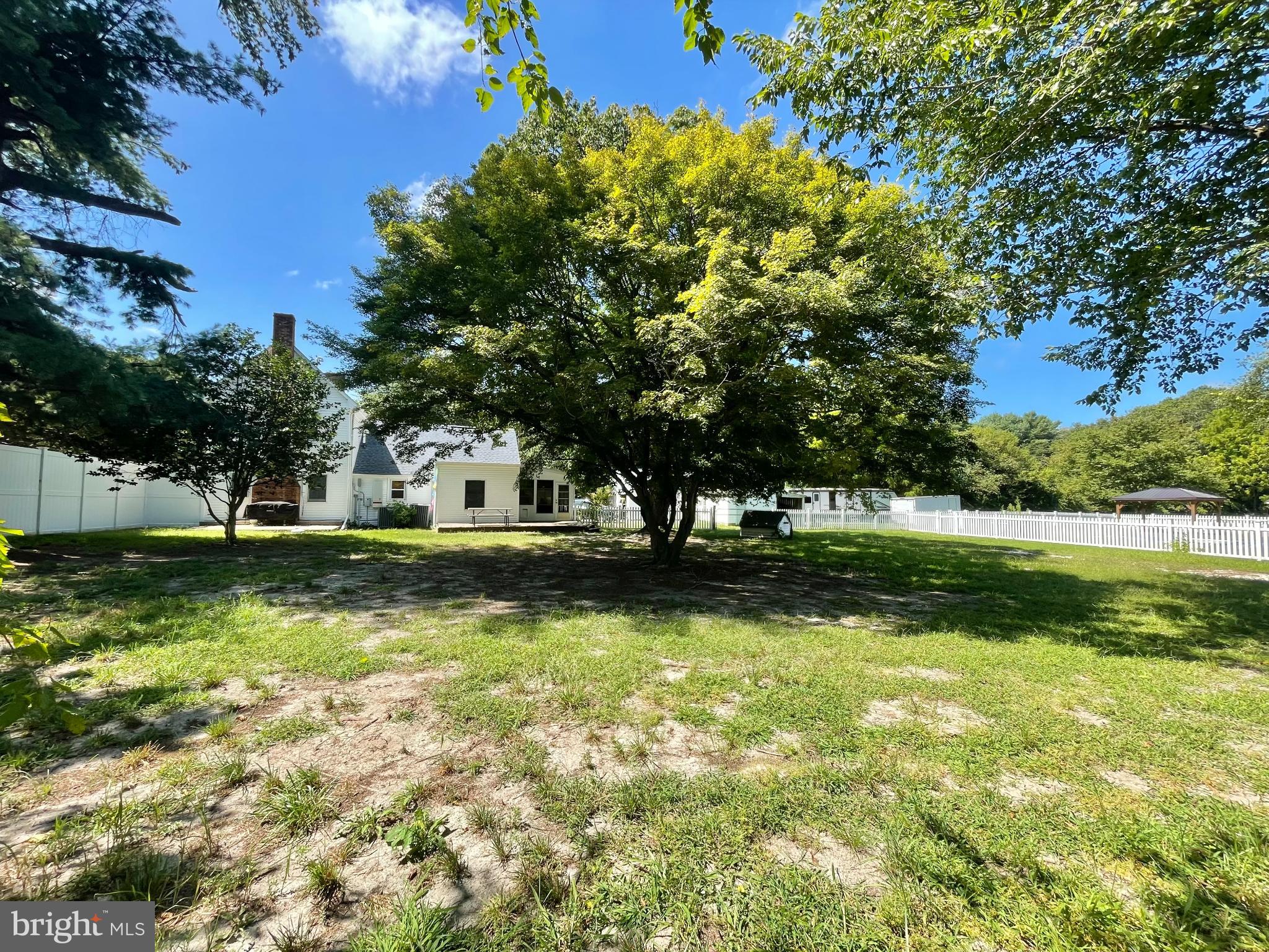 10057 NE MIDDLEFORD ROAD